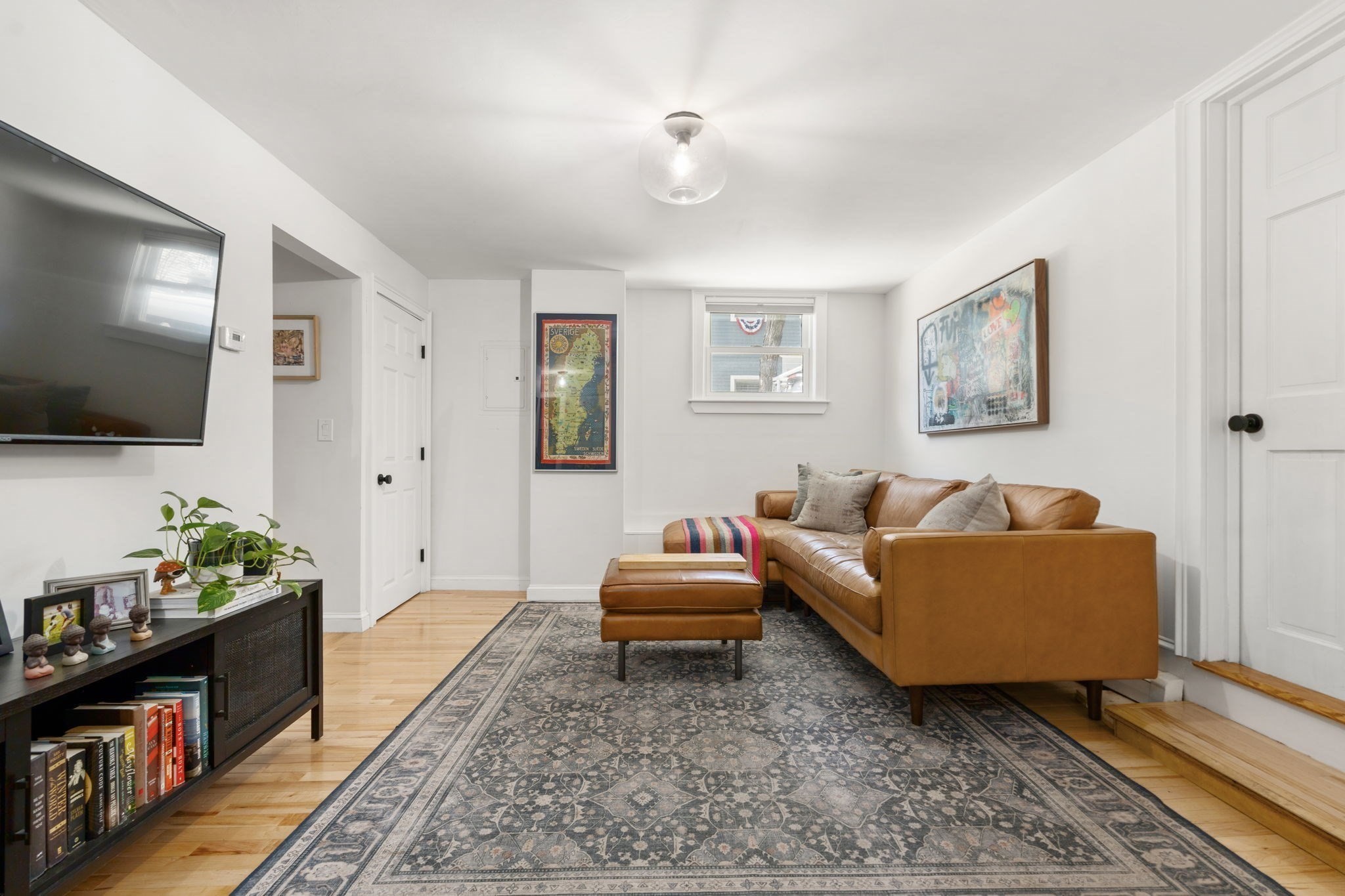 209 Bunker Hill St Unit 1, Charlestown, Boston, MA 02129