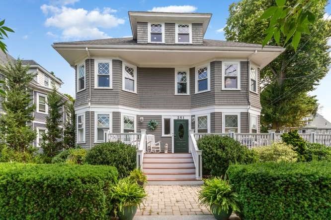 251 Massachusetts Avenue Unit 2, Arlington, MA 02474