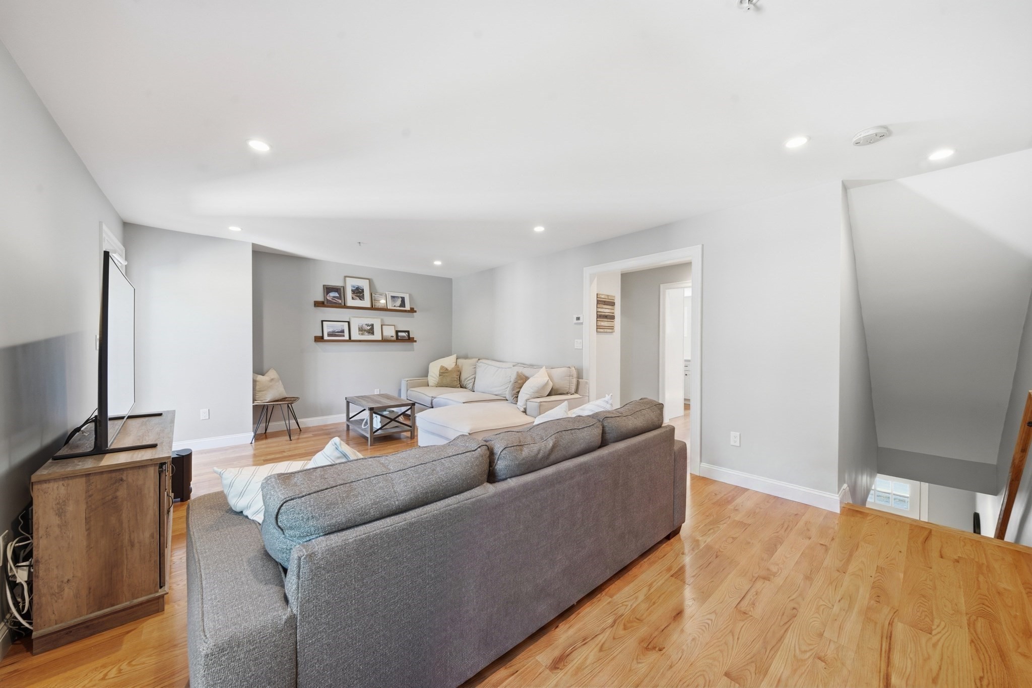 61 Valley St Unit 2, Wakefield, MA 01880 - Image 7