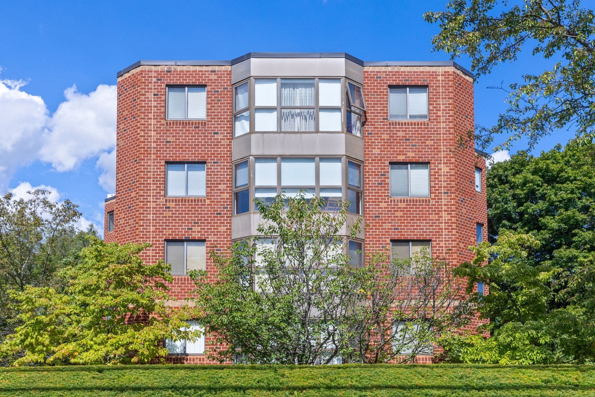 975 Massachusetts Avenue Unit 108, Arlington, MA 02476