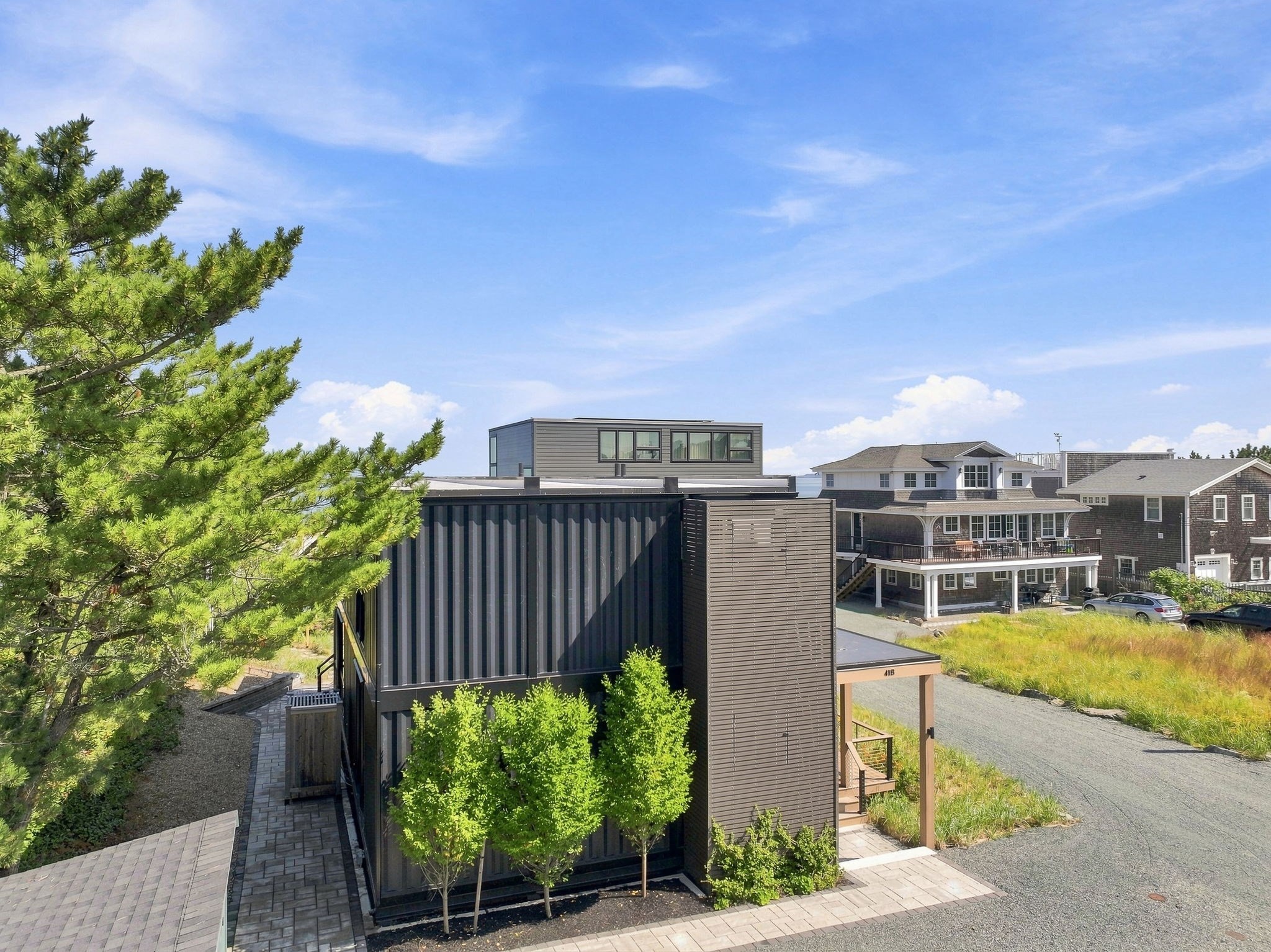 41 Wingaersheek Rd, Gloucester, MA 01930