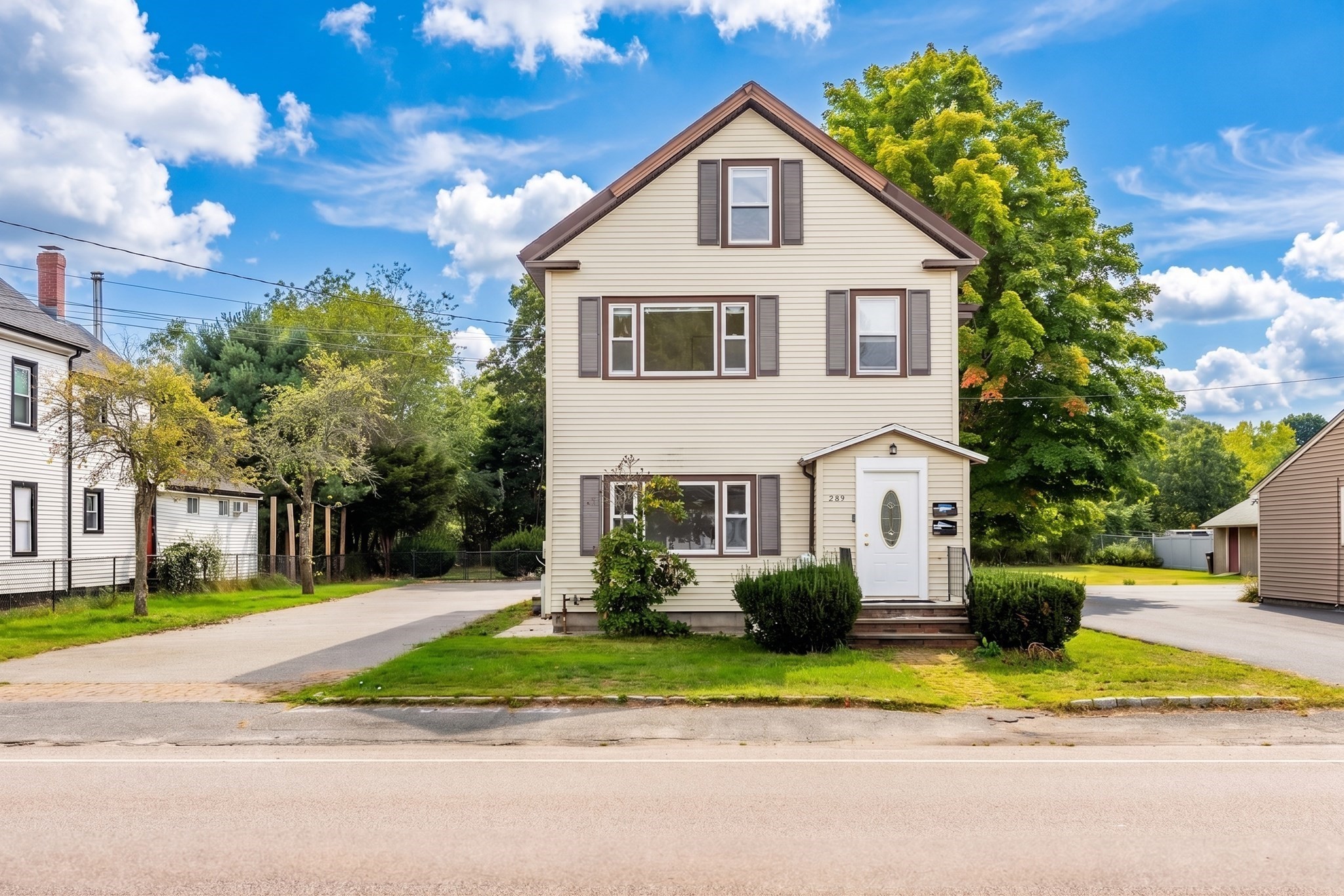 289 Milton St, Dedham, MA 02026
