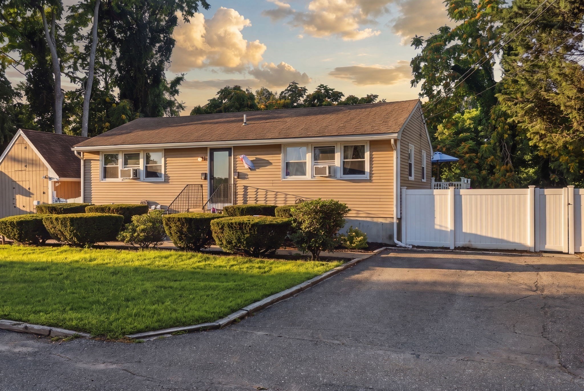 99 Central St Unit 99, Woburn, MA 01801