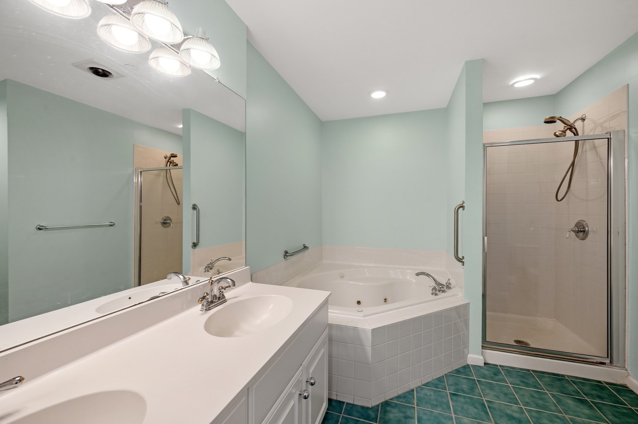 9 Bishops Forest Dr Unit 9, Waltham, MA 02452 - Image 8