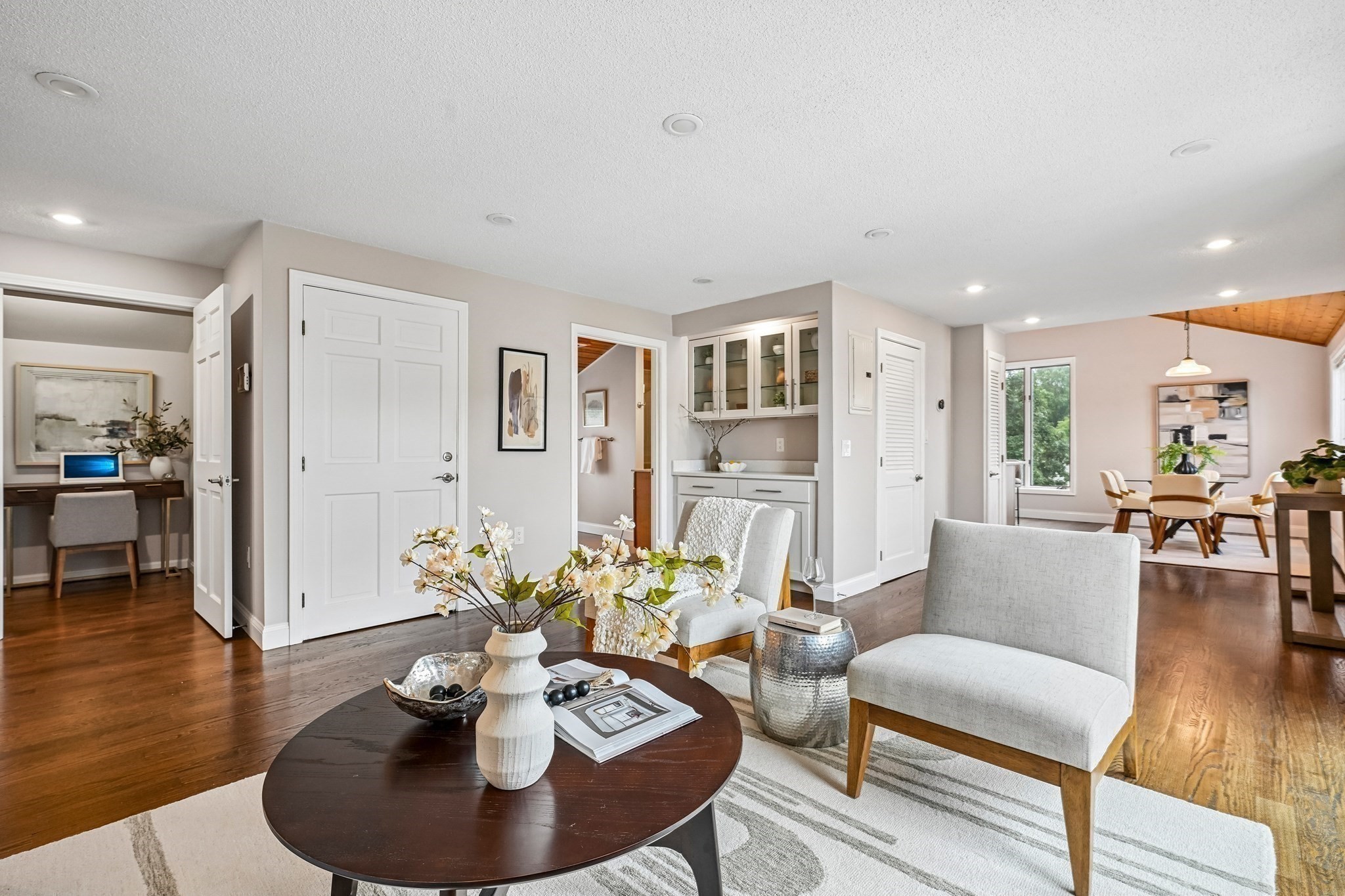 32 Farragut Ave Unit 3, Somerville, MA 02144