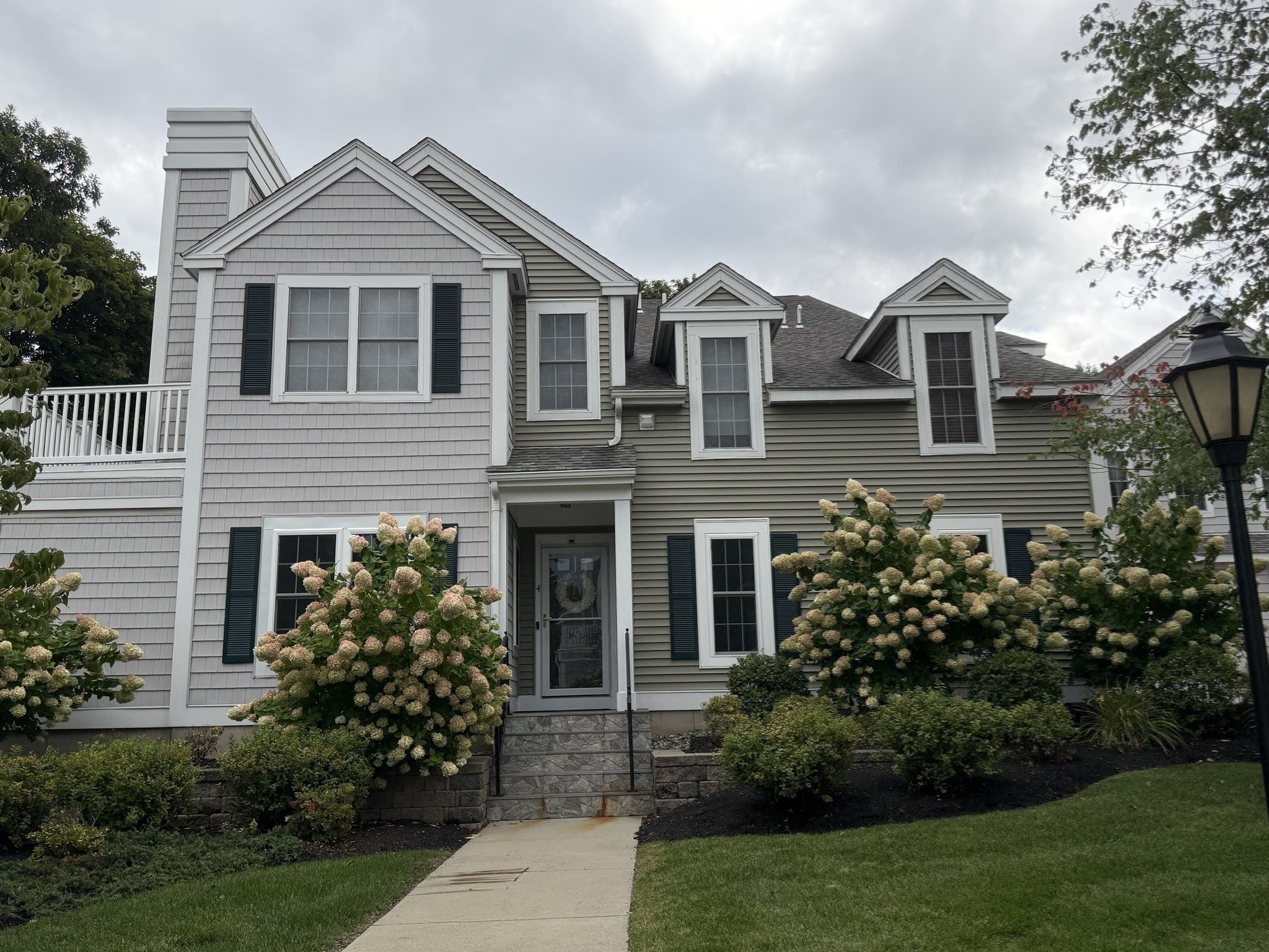 4 Village Dr Unit 4, Quincy, MA 02169