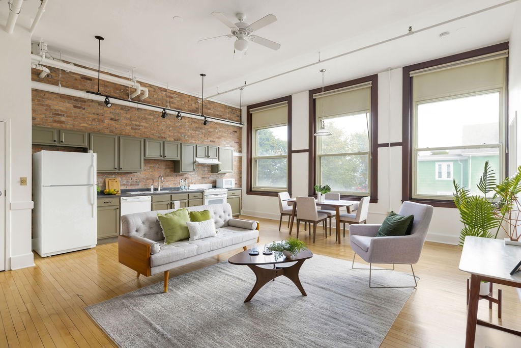 948 Main St Unit 202, Waltham, MA 02453