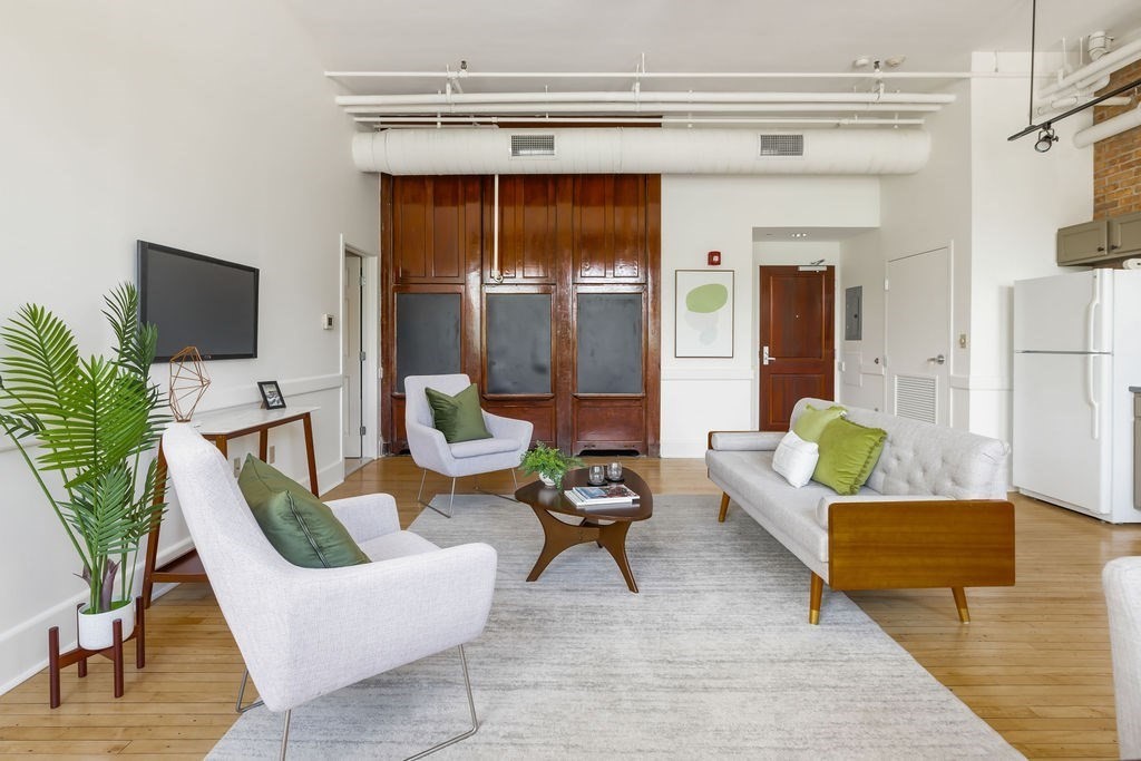 948 Main St Unit 202, Waltham, MA 02453 - Image 2