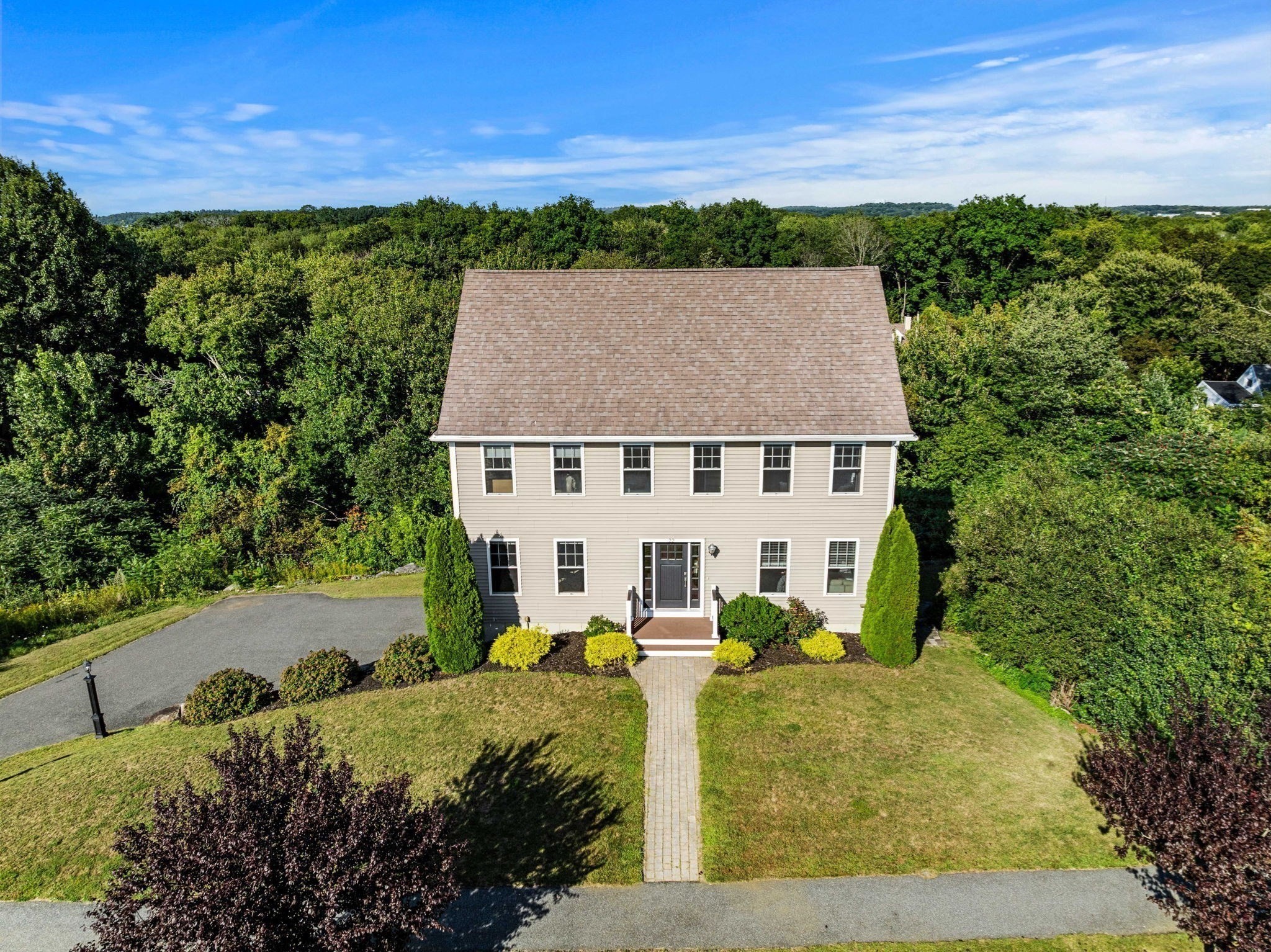 22 Overlook Dr, Danvers, MA 01923