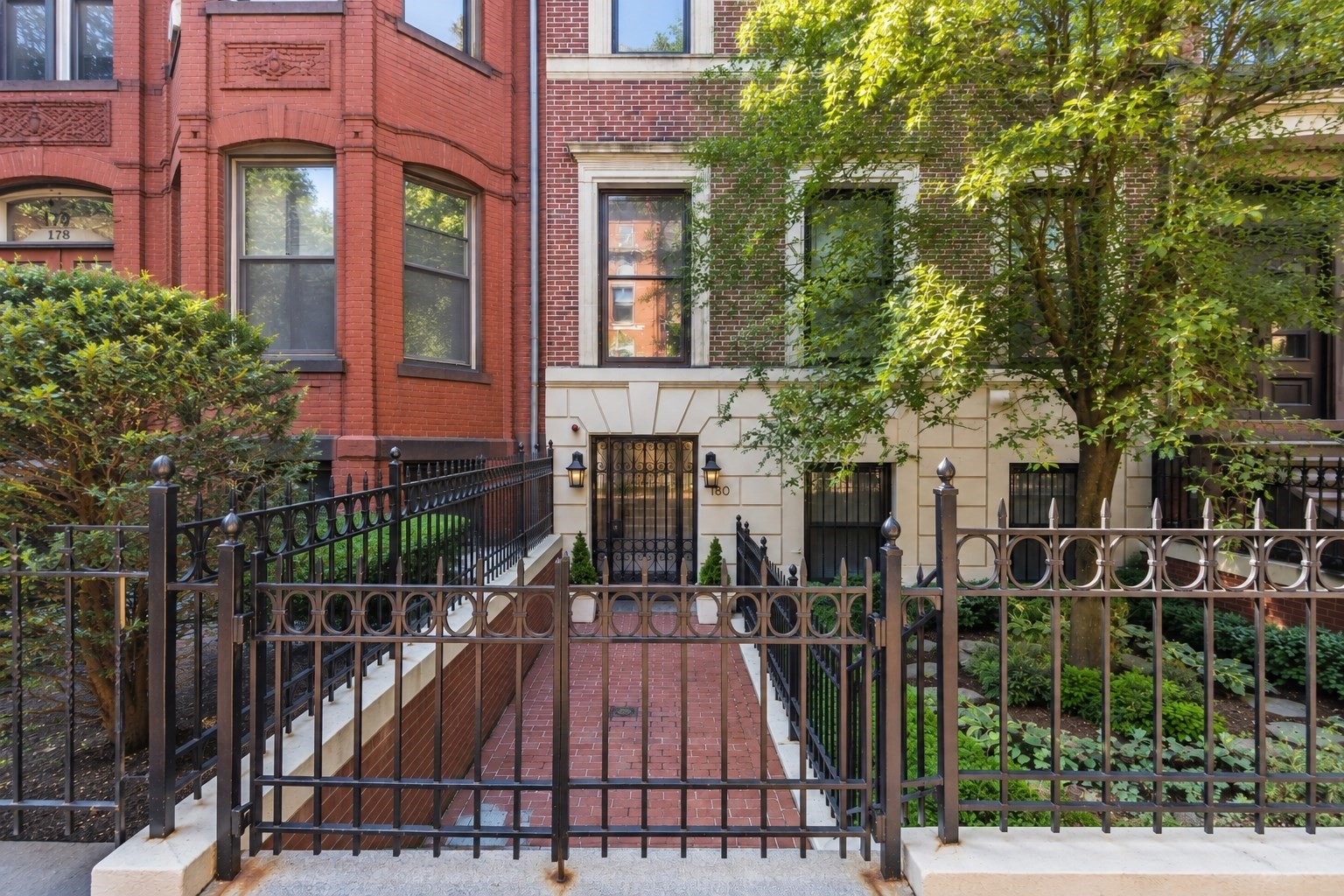 180 Marlborough St. Unit 1, Back Bay, Boston, MA 02116