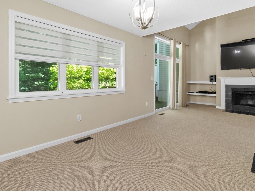 33 Bishops Forest Drive Unit 33, Waltham, MA 02452 - Image 18
