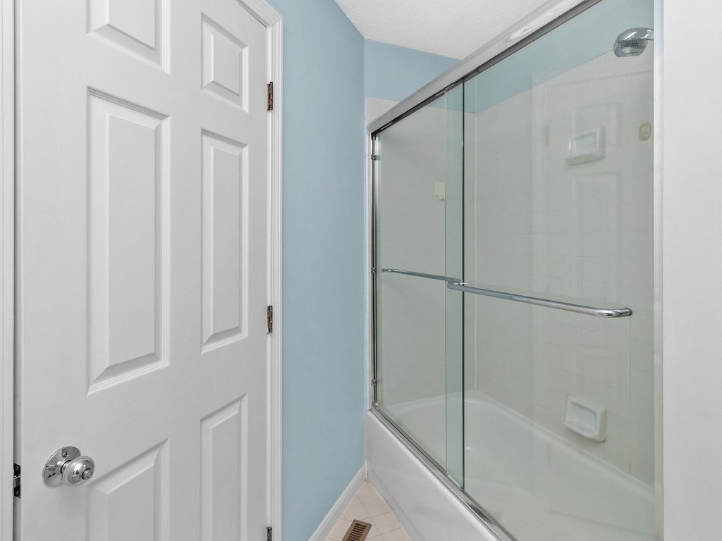 33 Bishops Forest Drive Unit 33, Waltham, MA 02452 - Image 28