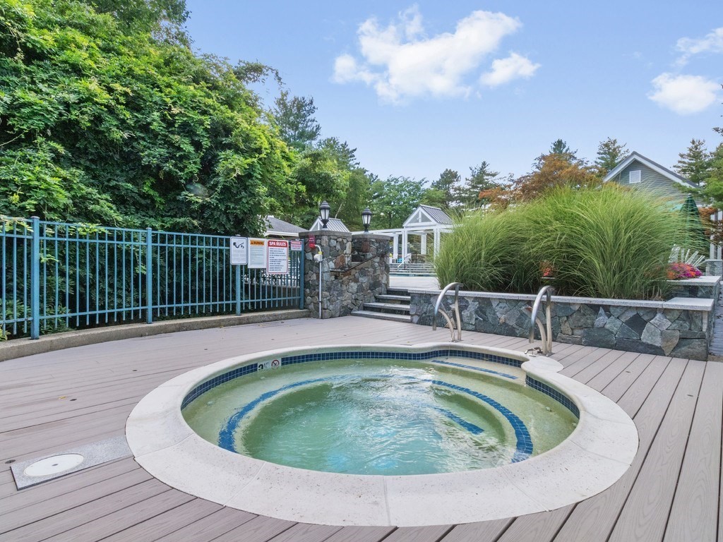 33 Bishops Forest Drive Unit 33, Waltham, MA 02452 - Image 38