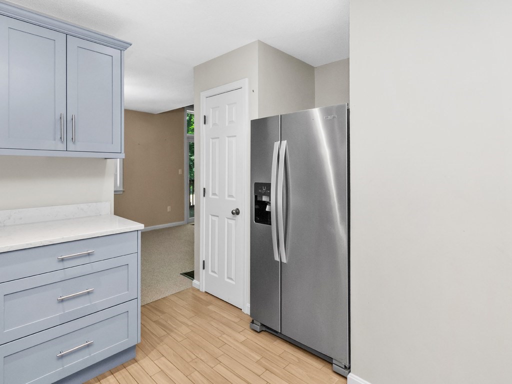 33 Bishops Forest Drive Unit 33, Waltham, MA 02452 - Image 7