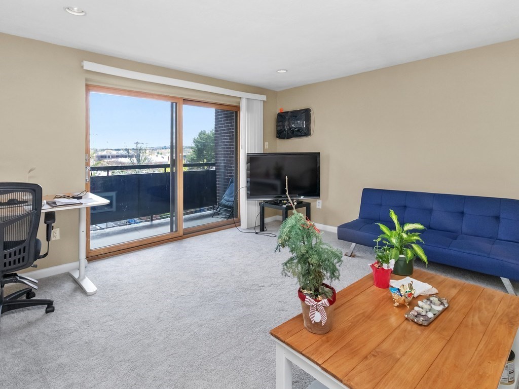 32 Whites Avenue Unit D45, Watertown, MA 02472 - Image 13