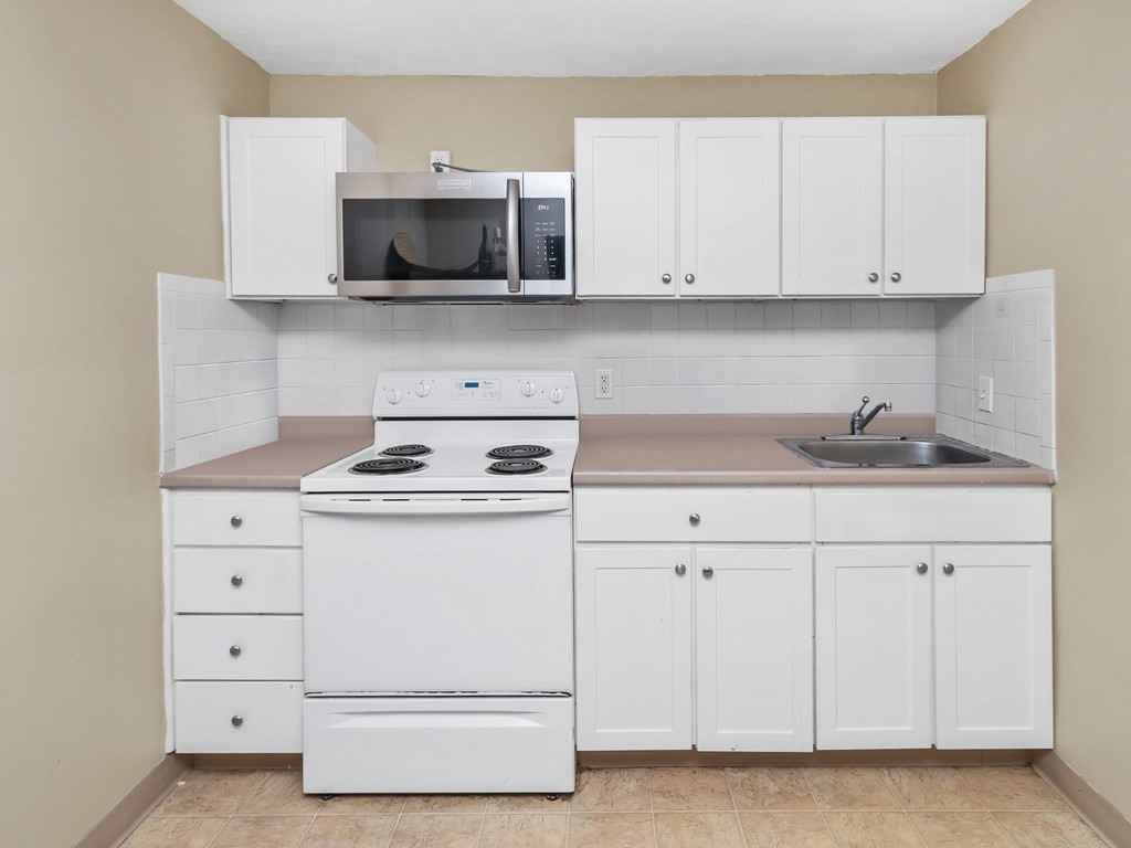 32 Whites Avenue Unit D45, Watertown, MA 02472 - Image 4