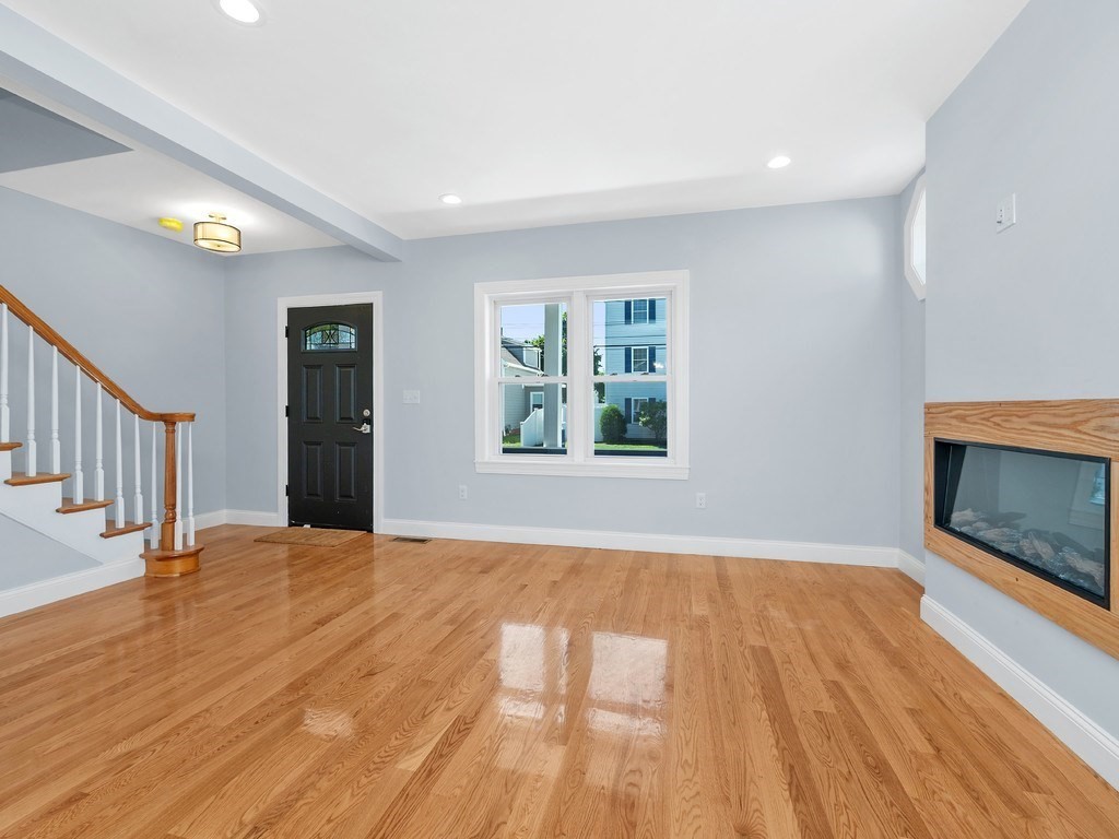 28 Ash Street Unit 1, Waltham, MA 02453 - Image 9