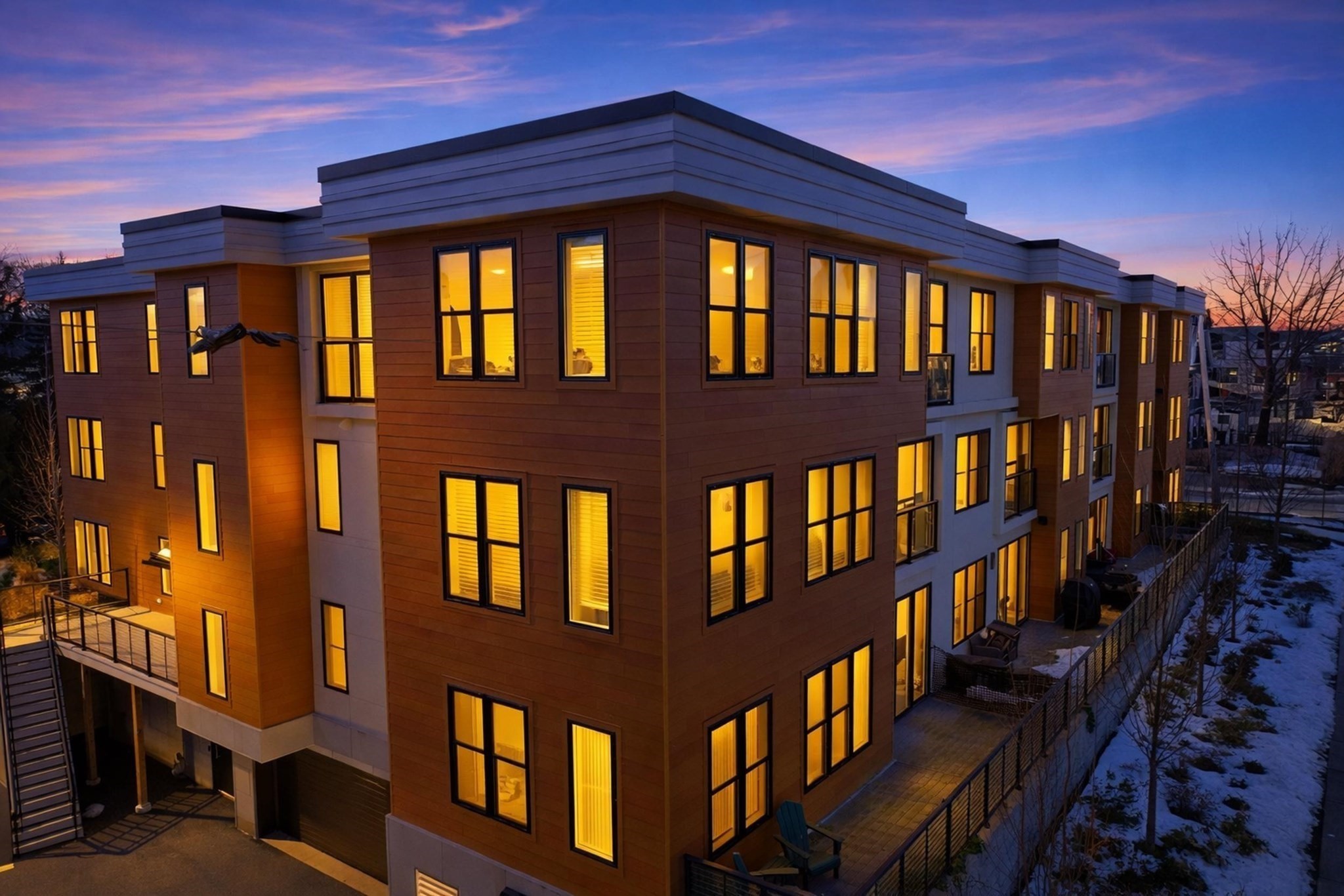 68 Los Angeles St Unit PH5, Newton, MA 02458