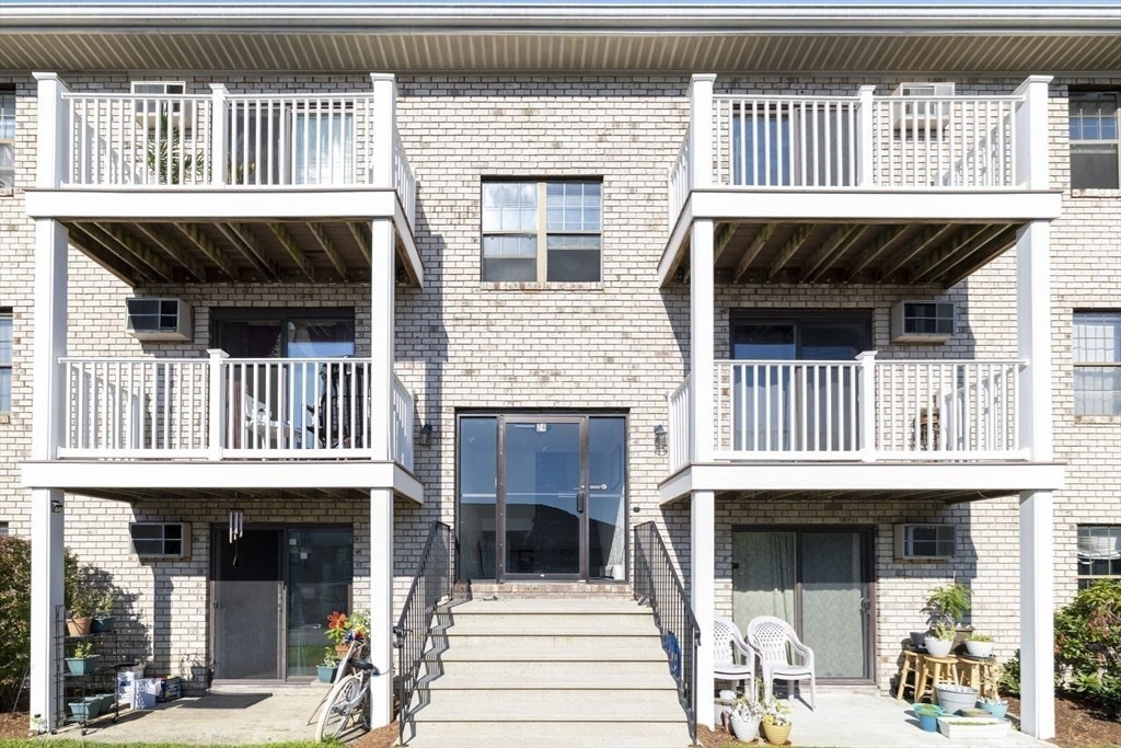 24 Kenmar Dr Unit 239, Billerica, MA 01821