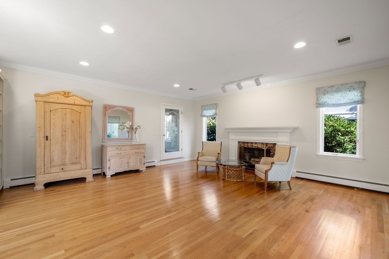 14 Powder House Cir, Needham, MA 02492 - Image 17