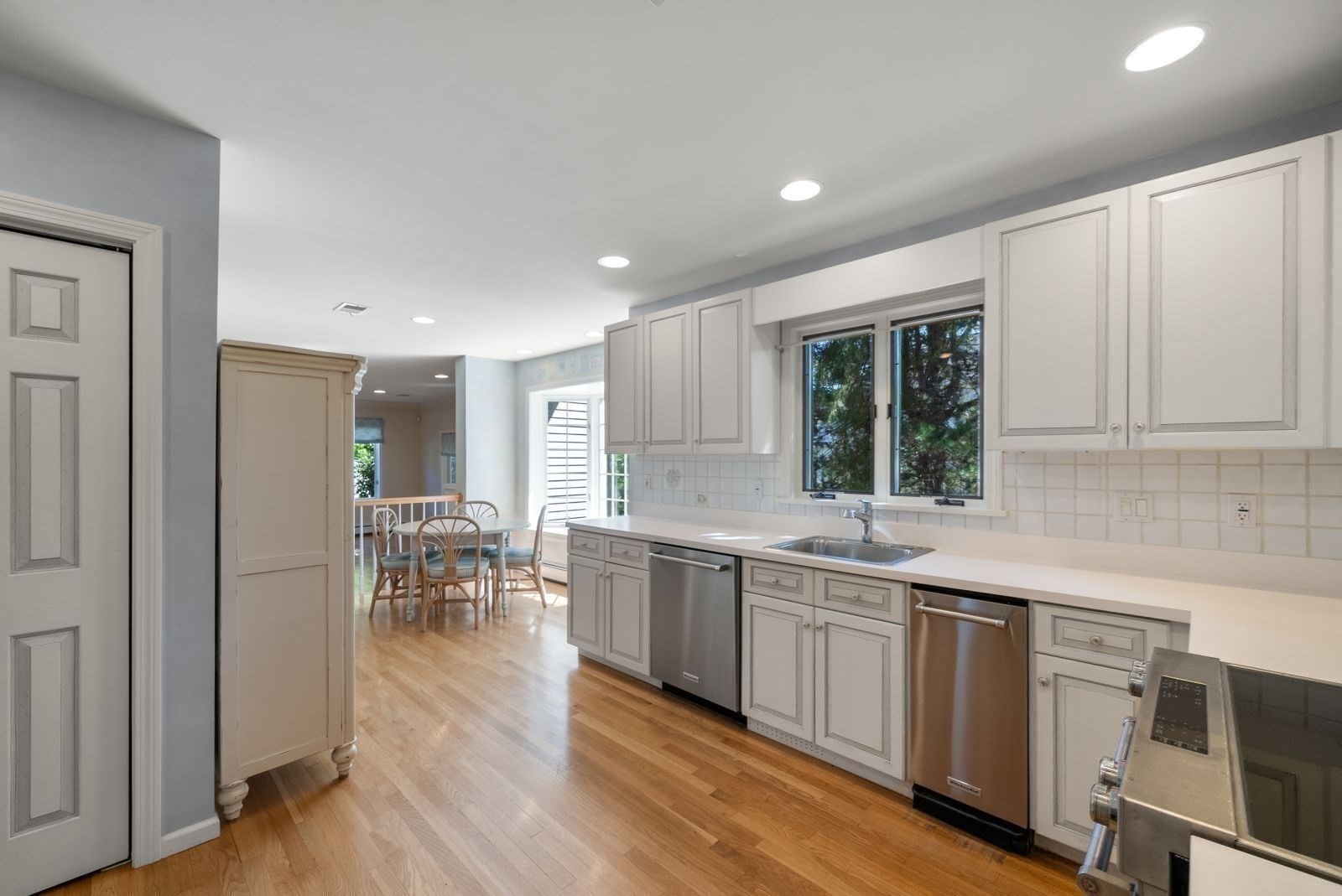 14 Powder House Cir, Needham, MA 02492 - Image 9