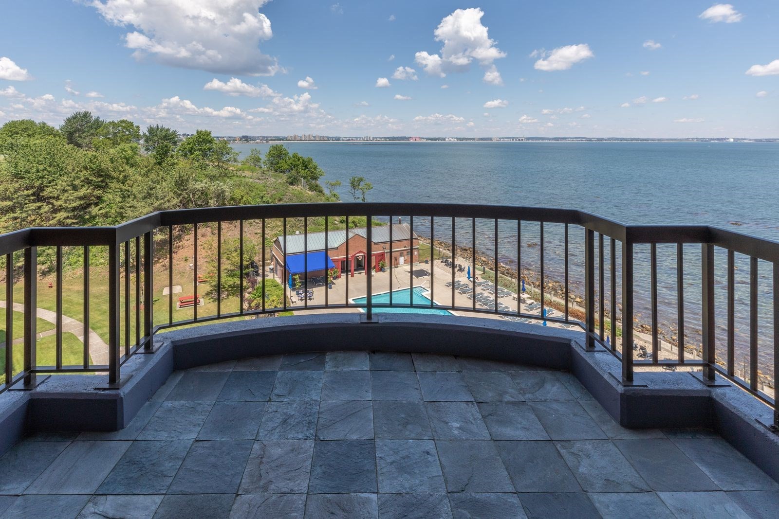 3 Seal Harbor Rd Unit 632, Winthrop, MA 02152