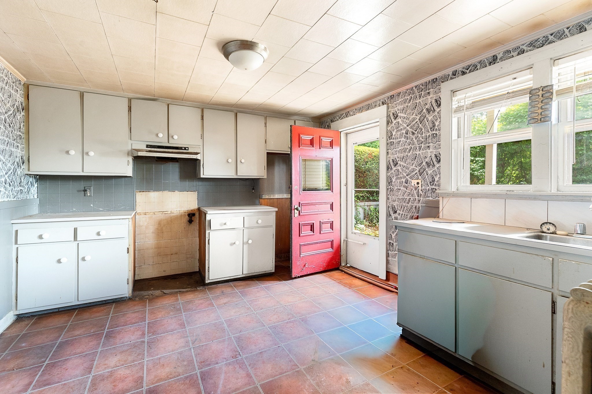 153 Palfrey St, Watertown, MA 02472 - Image 25
