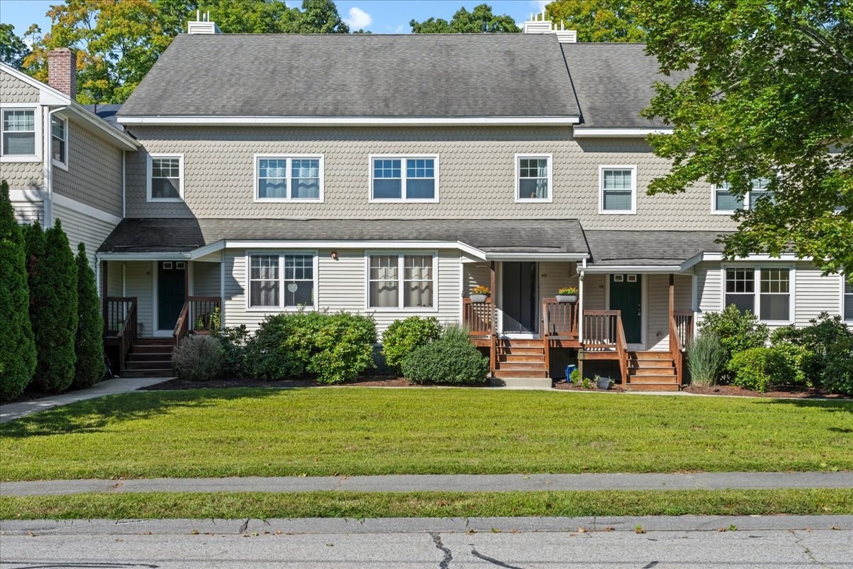 4 Mayberry Dr Unit E, Westborough, MA 01581