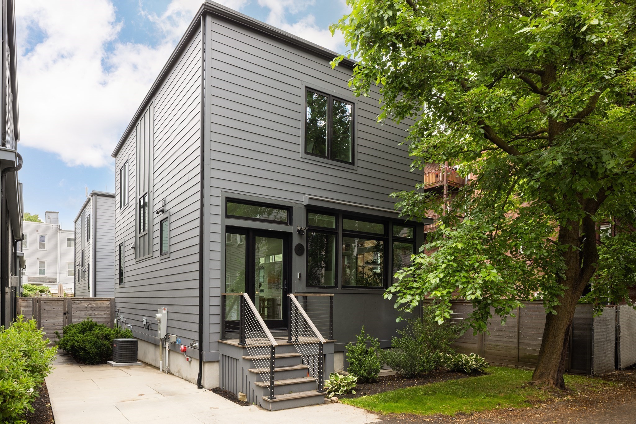 8 Richardson St Unit 8, Cambridge, MA 02139