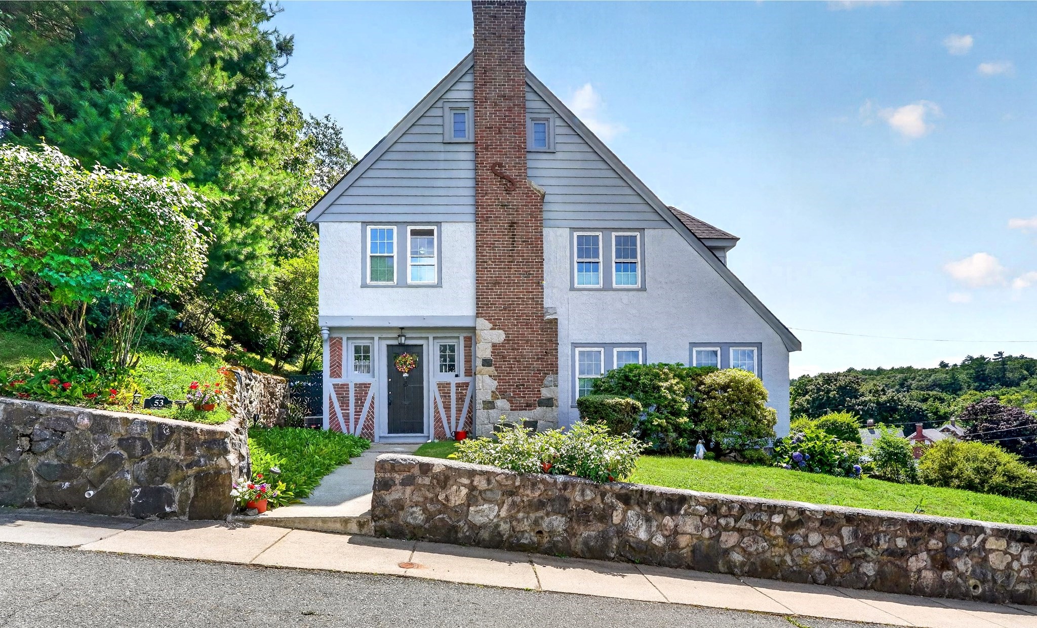 53 Aquavia Rd, Medford, MA 02155