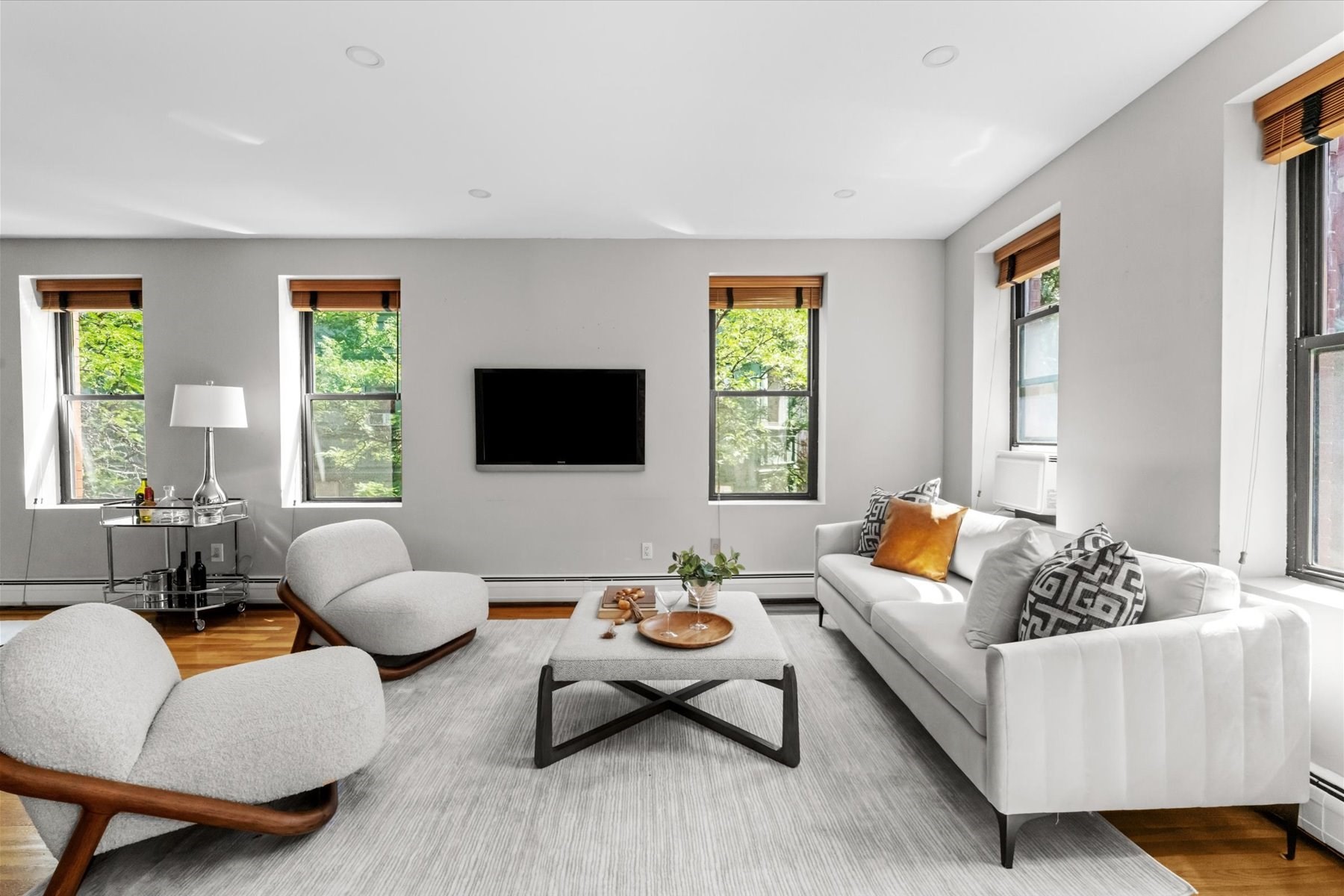 69 Myrtle St Unit 4, Beacon Hill, Boston, MA 02114