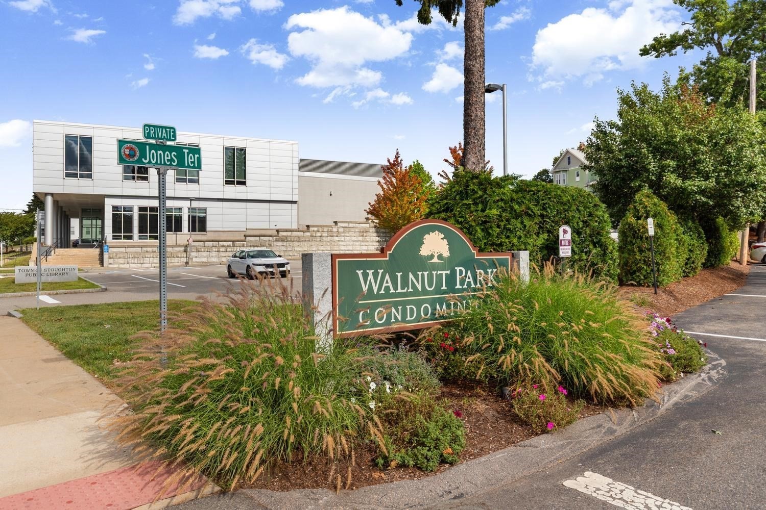31 Jones Ter Unit 6, Stoughton, MA 02072