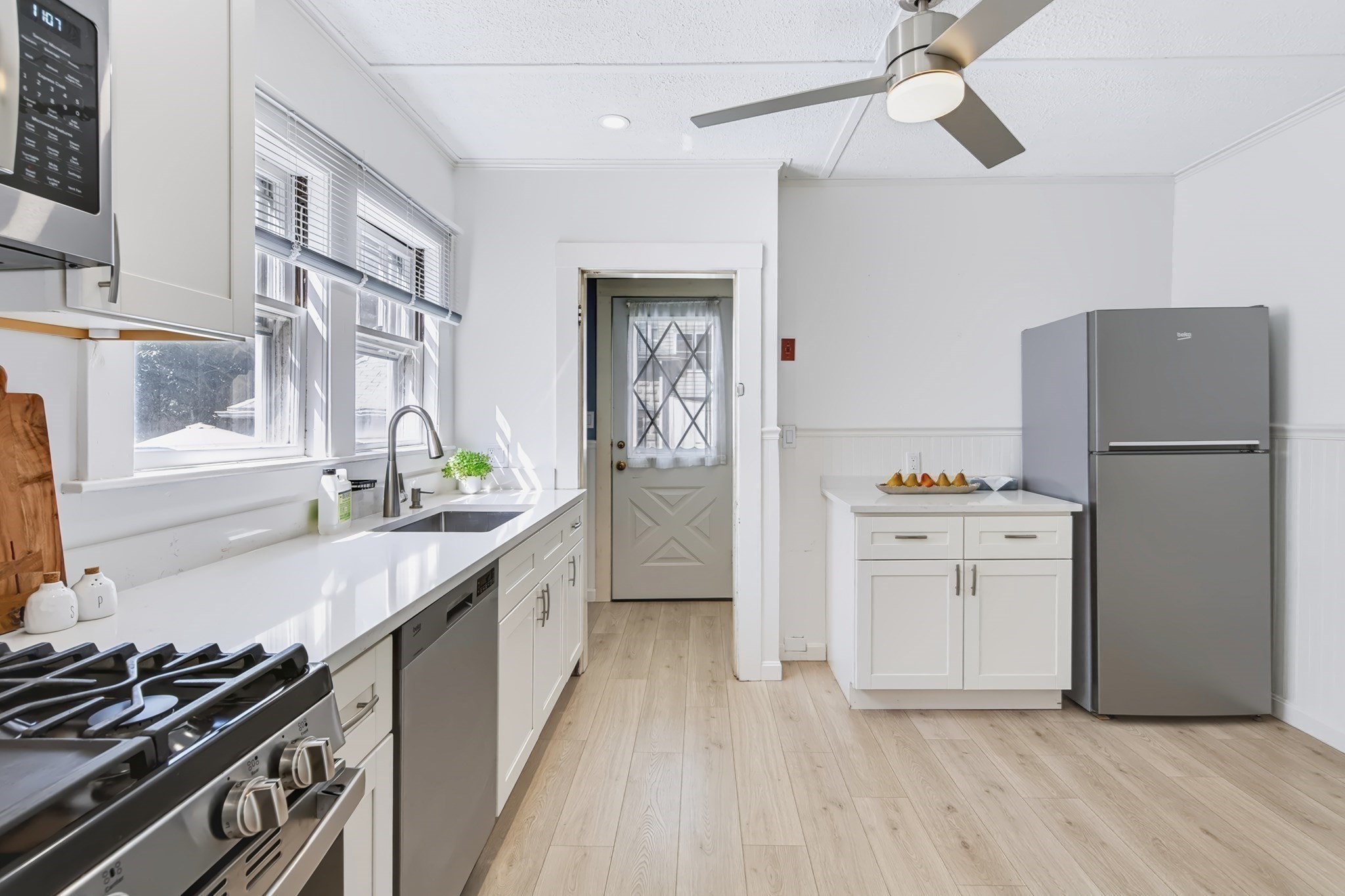 55 Maynard St, Arlington, MA 02474 - Image 15