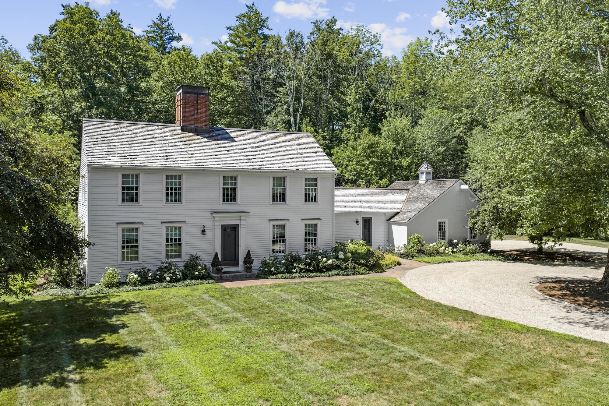 1319 Monument Street, Concord, MA 01742