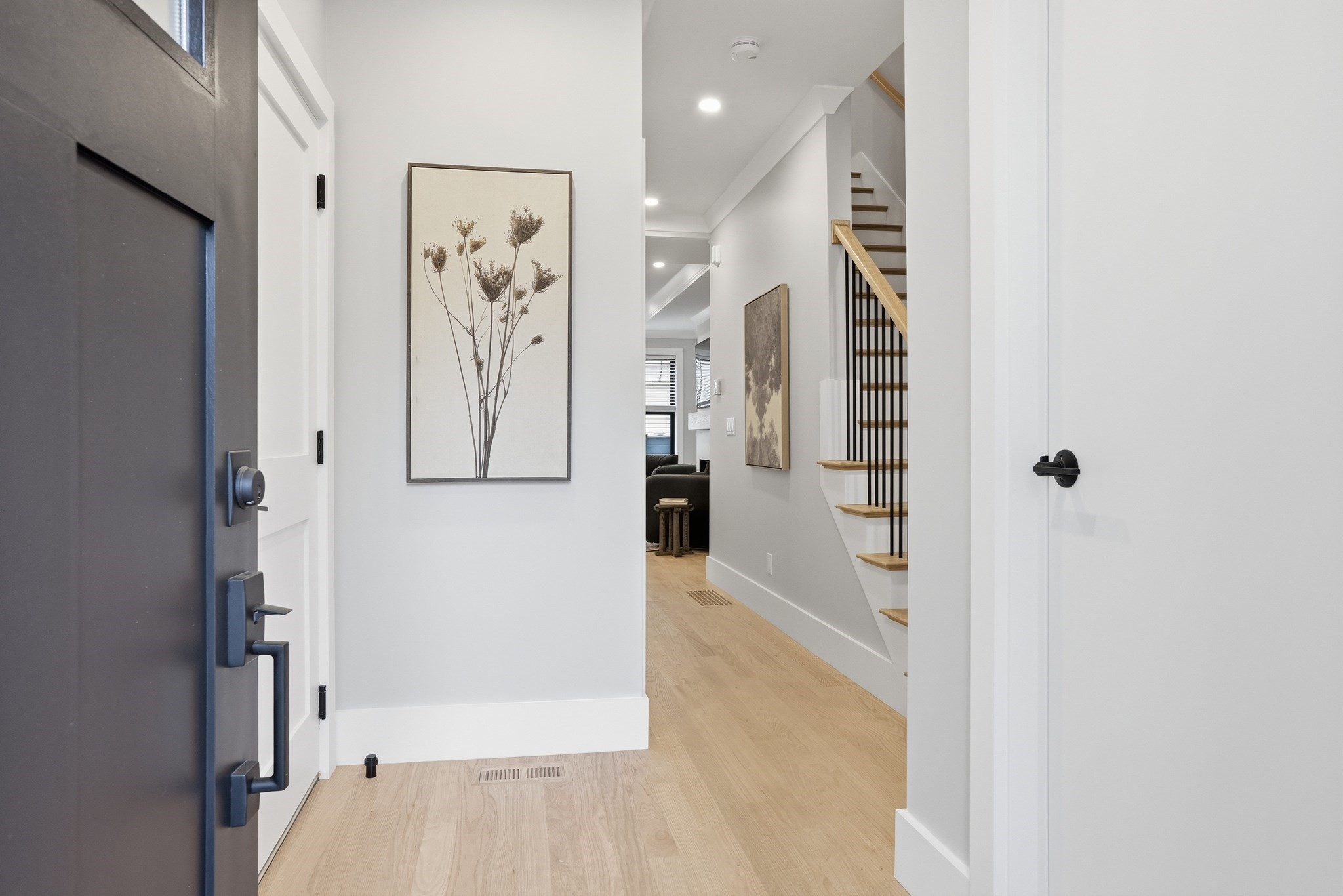 36 Loomis Unit 102, Bedford, MA 01730