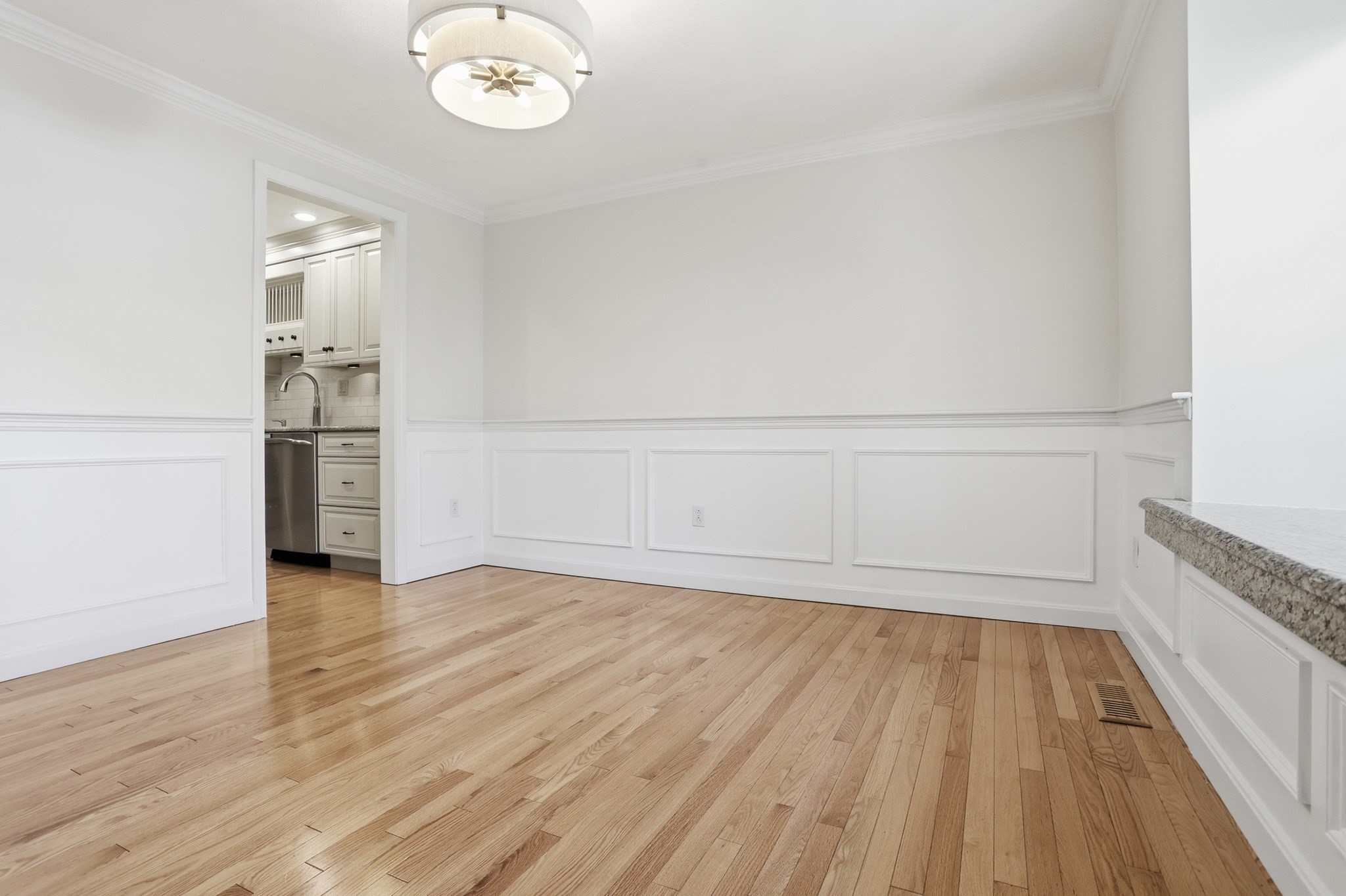 35 Casey Circle Unit 35, Waltham, MA 02451 - Image 5