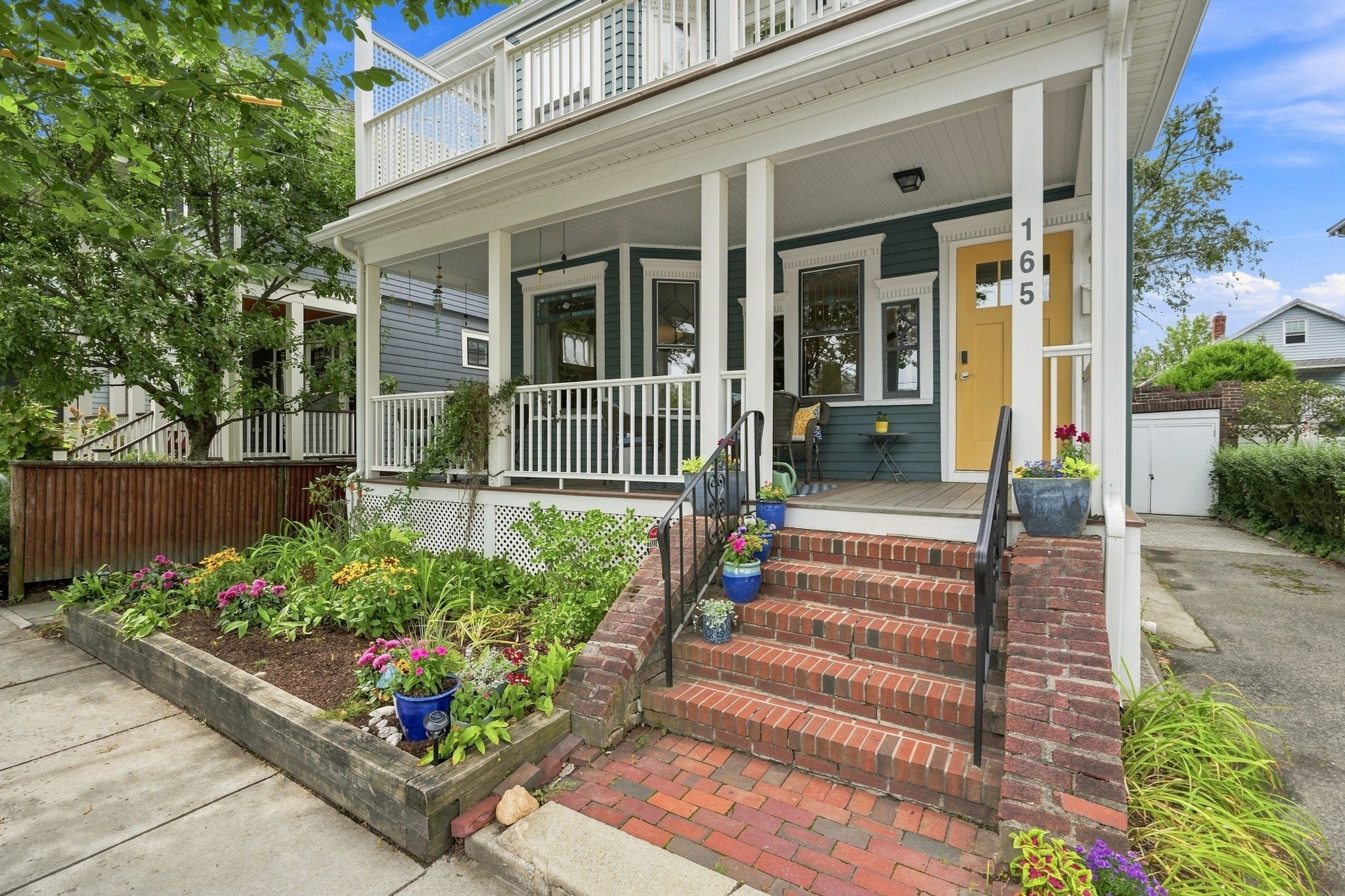 165 Fayerweather St Unit 1, Cambridge, MA 02138