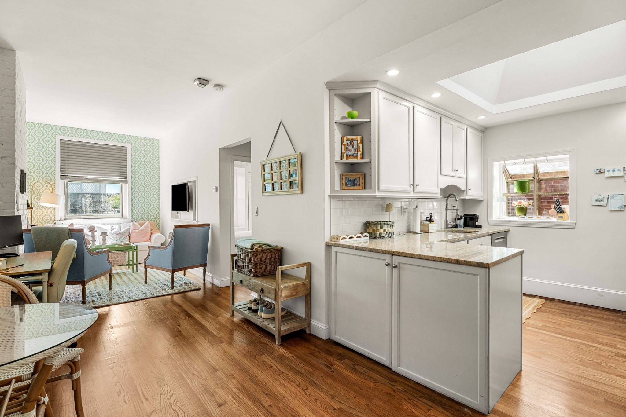 198 Saint Botolph St Unit 9, Back Bay, Boston, MA 02115 - Image 2