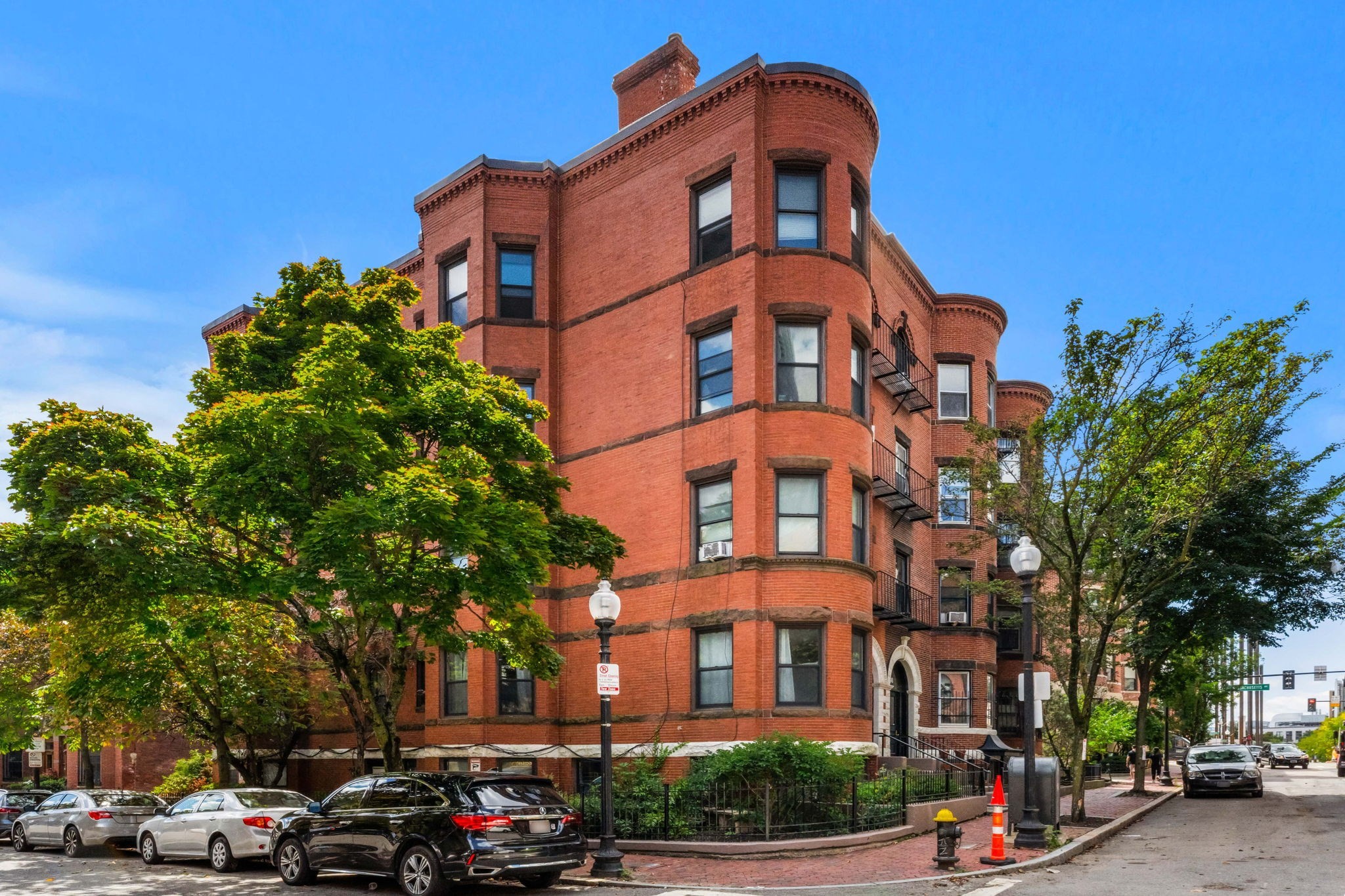 198 Saint Botolph St Unit 9, Back Bay, Boston, MA 02115 - Image 32
