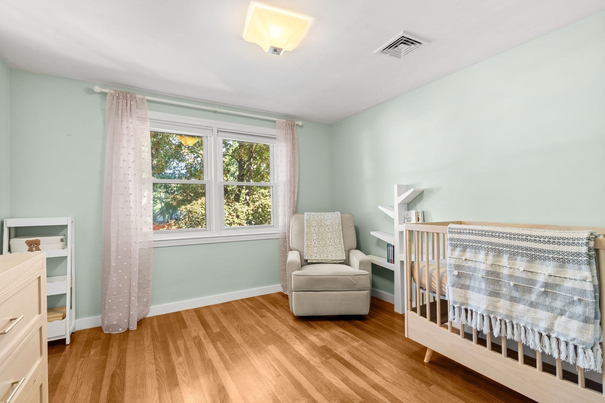 37 Andrews St, Medford, MA 02155 - Image 19