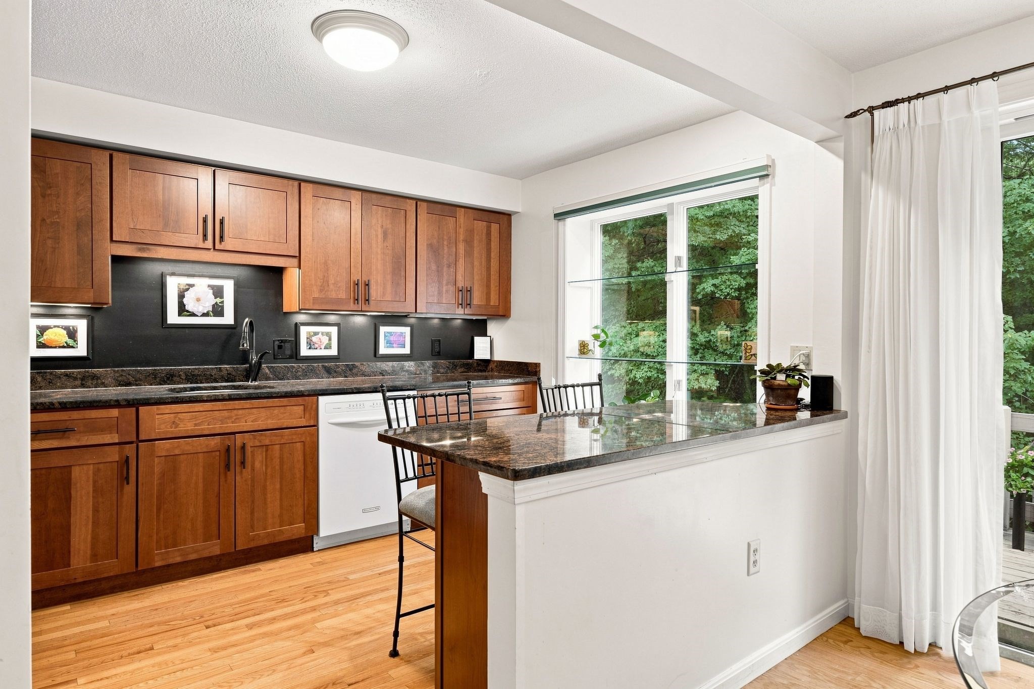 2002 Pheasant Creek Lane Unit 2002, Peabody, MA 01960 - Image 3