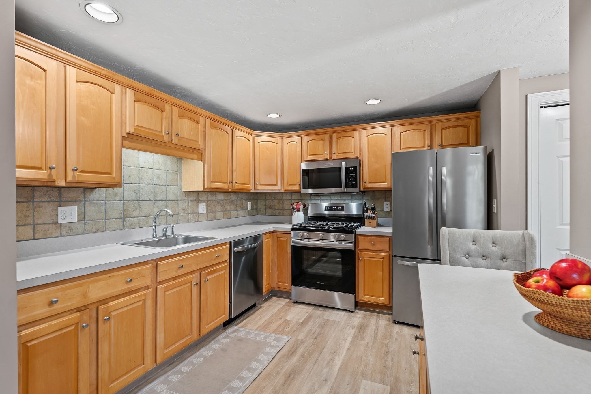 864 Brockton Ave Unit 864, Abington, MA 02351 - Image 13