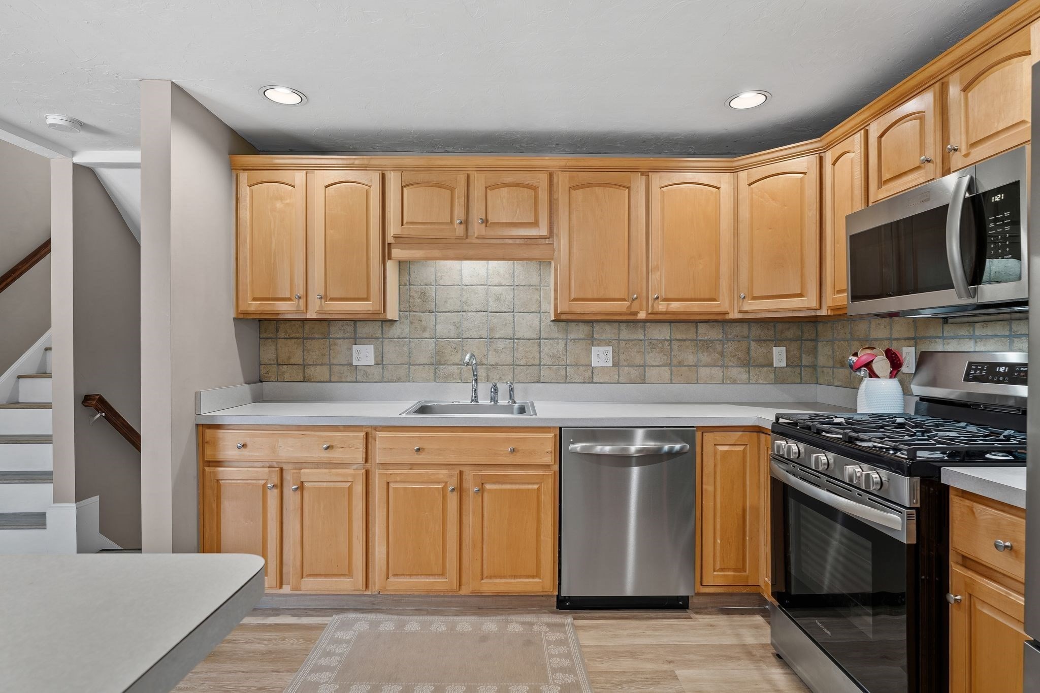 864 Brockton Ave Unit 864, Abington, MA 02351 - Image 10