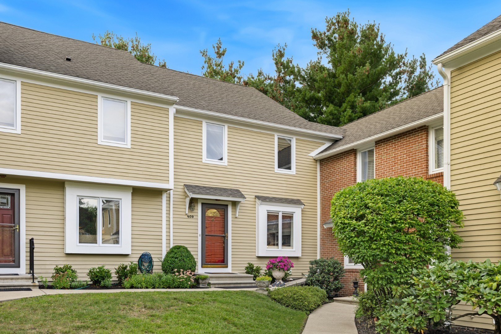 409 Lewis O Gray Dr Unit 409, Saugus, MA 01906