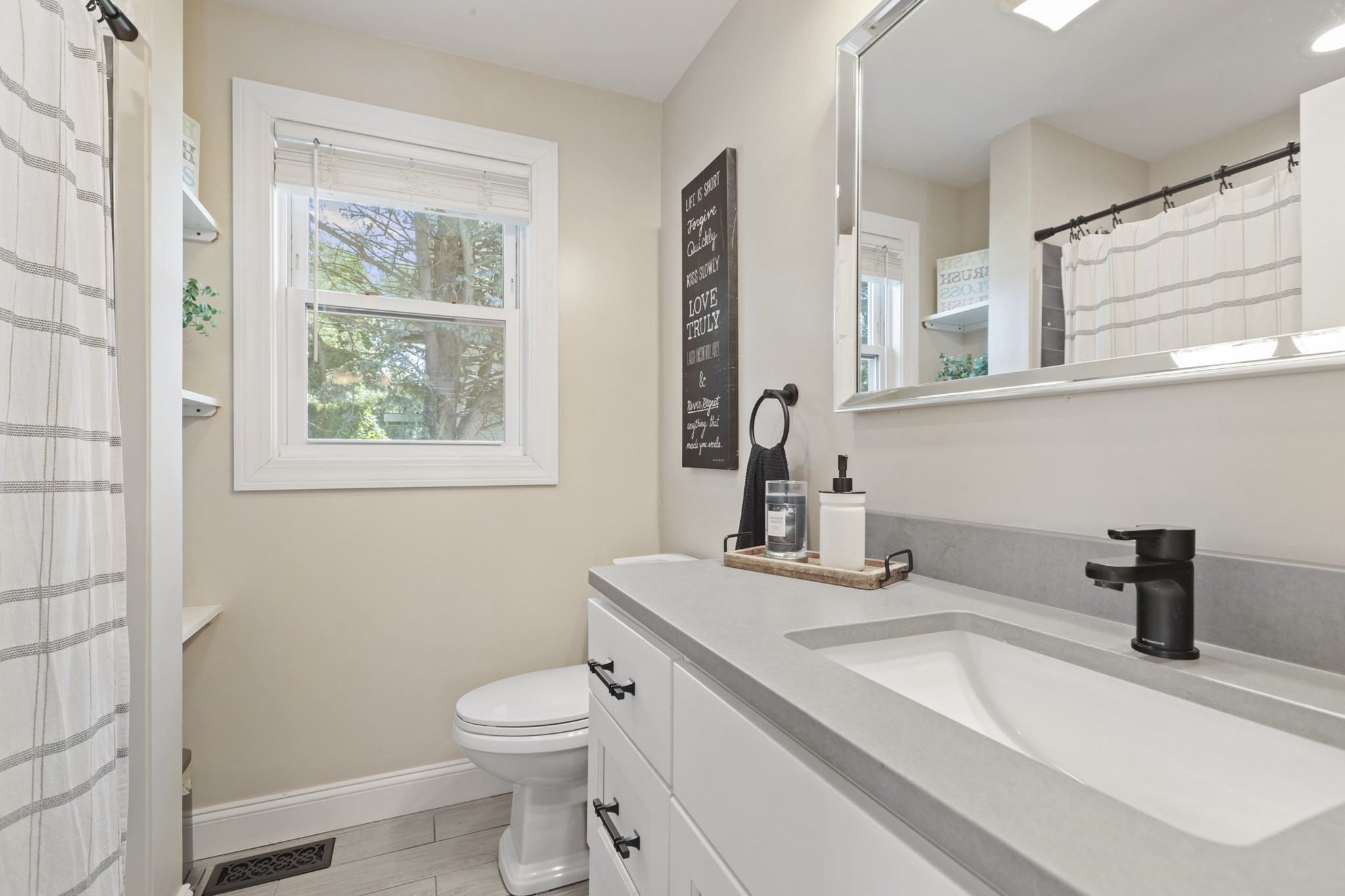 28 Saint John St, Dartmouth, MA 02748 - Image 14