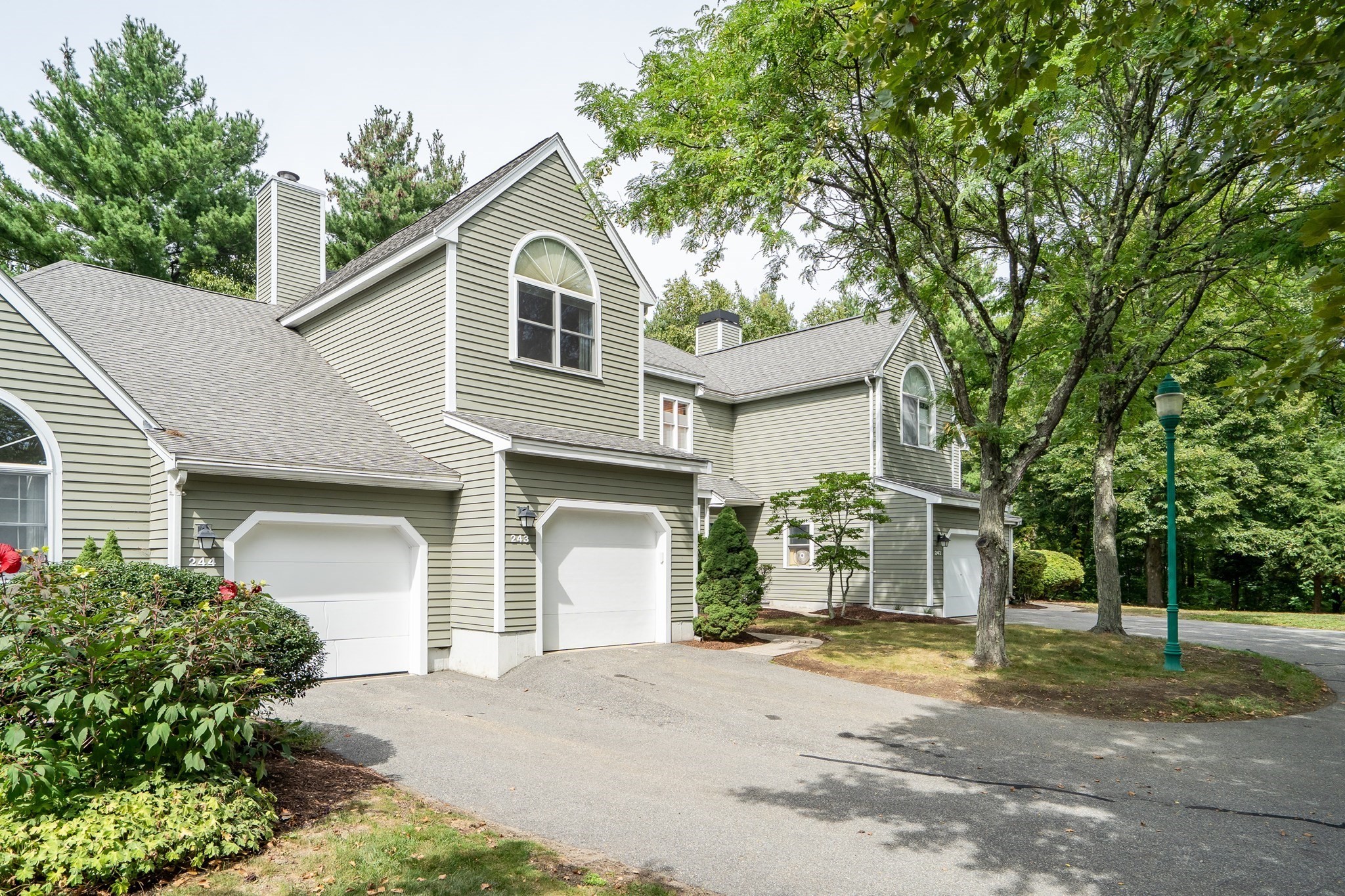 243 Bishops Forest Dr Unit 243, Waltham, MA 02452