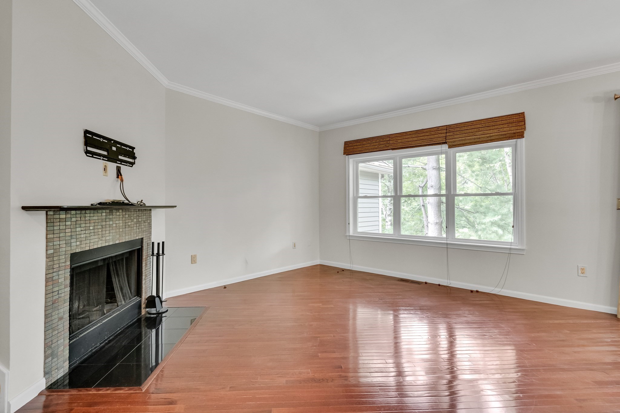 243 Bishops Forest Dr Unit 243, Waltham, MA 02452 - Image 4