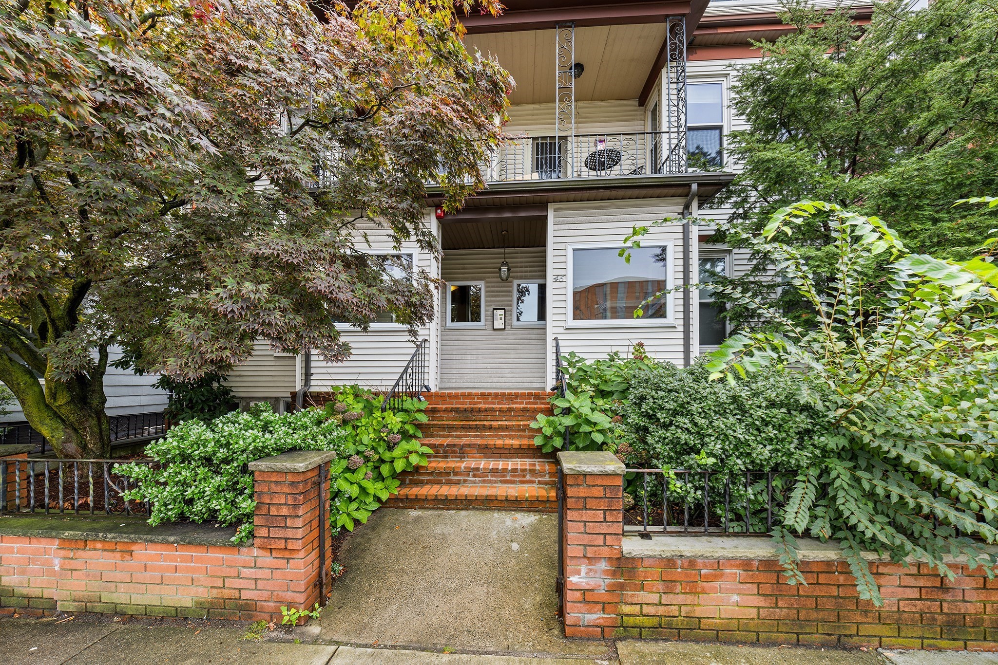 46 Highland Ave Unit 1B, Somerville, MA 02143