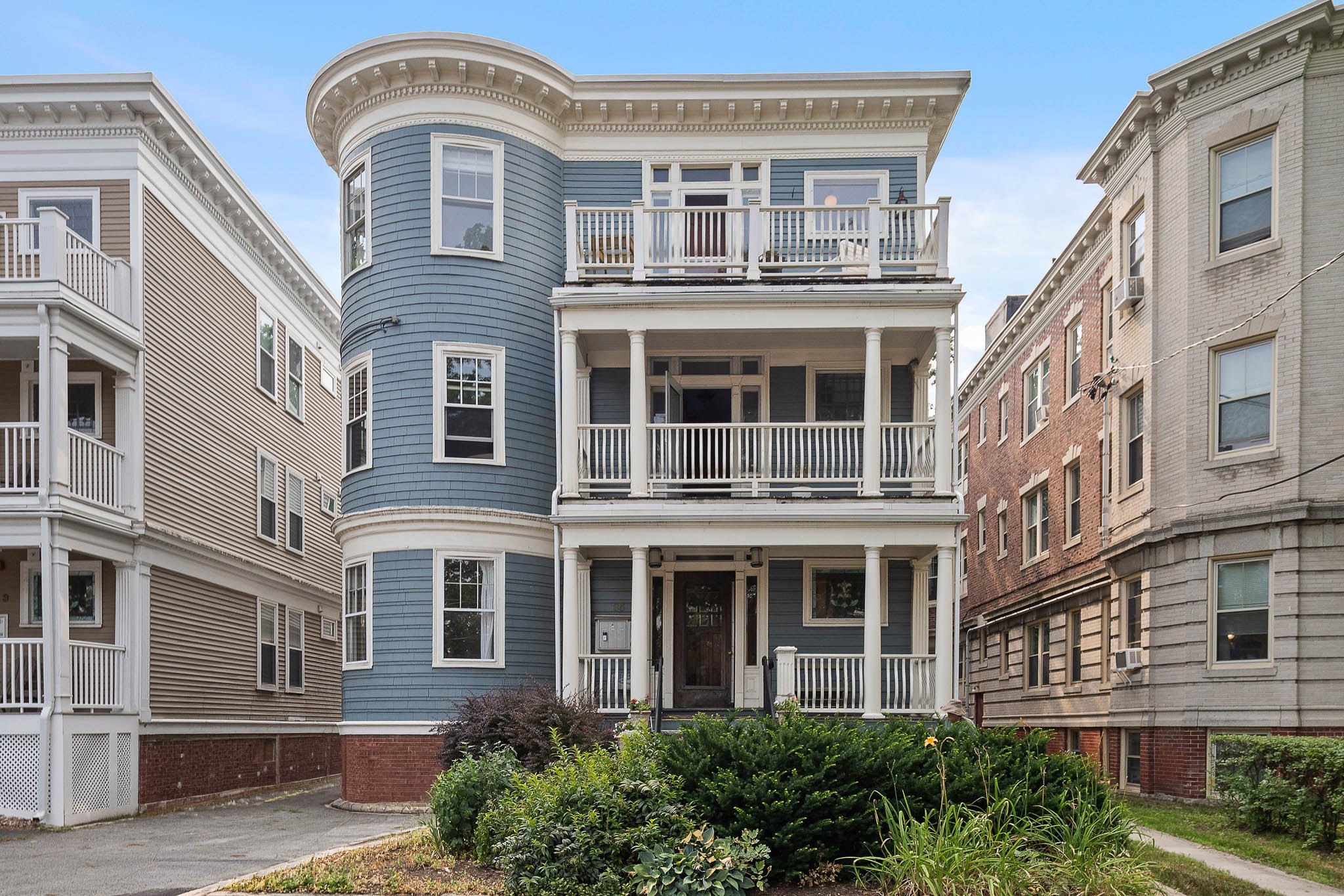 85 Trowbridge St Unit 3, Cambridge, MA 02138