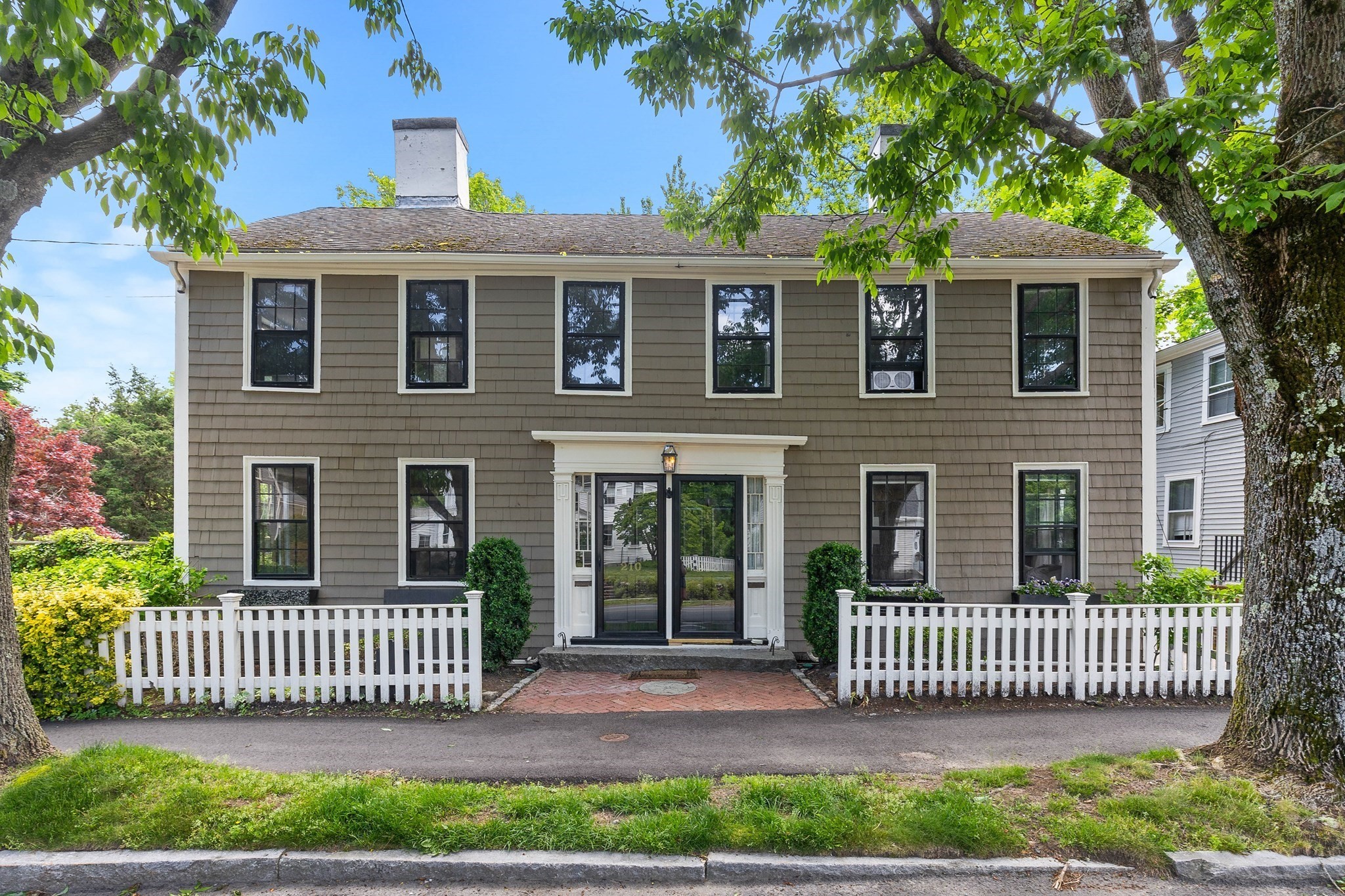 210 North St, Hingham, MA 02043